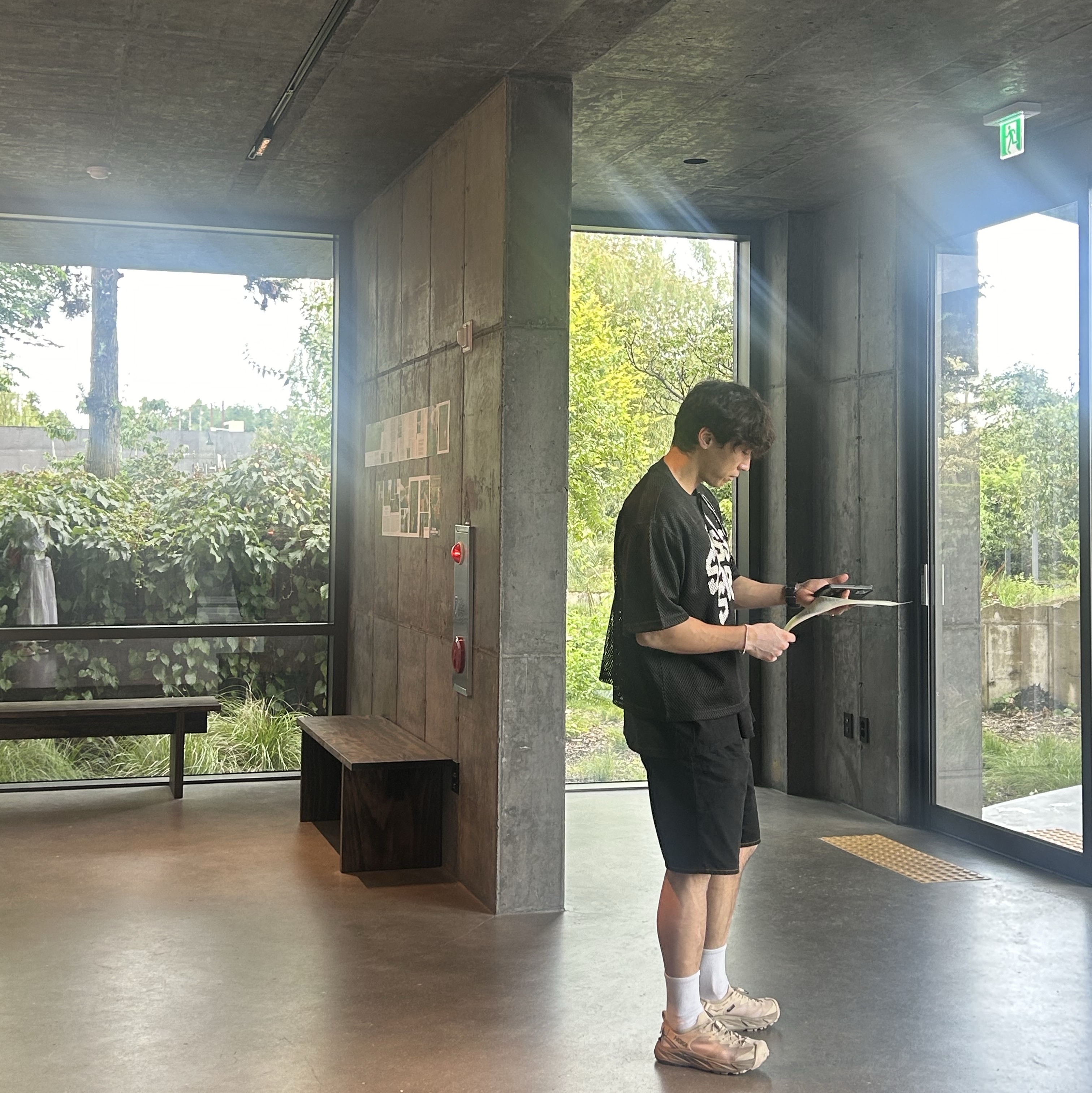 Hoka Hopara 2 Shifting Sand, Stussy Sport Jersey Black 착용 스타일 - 1