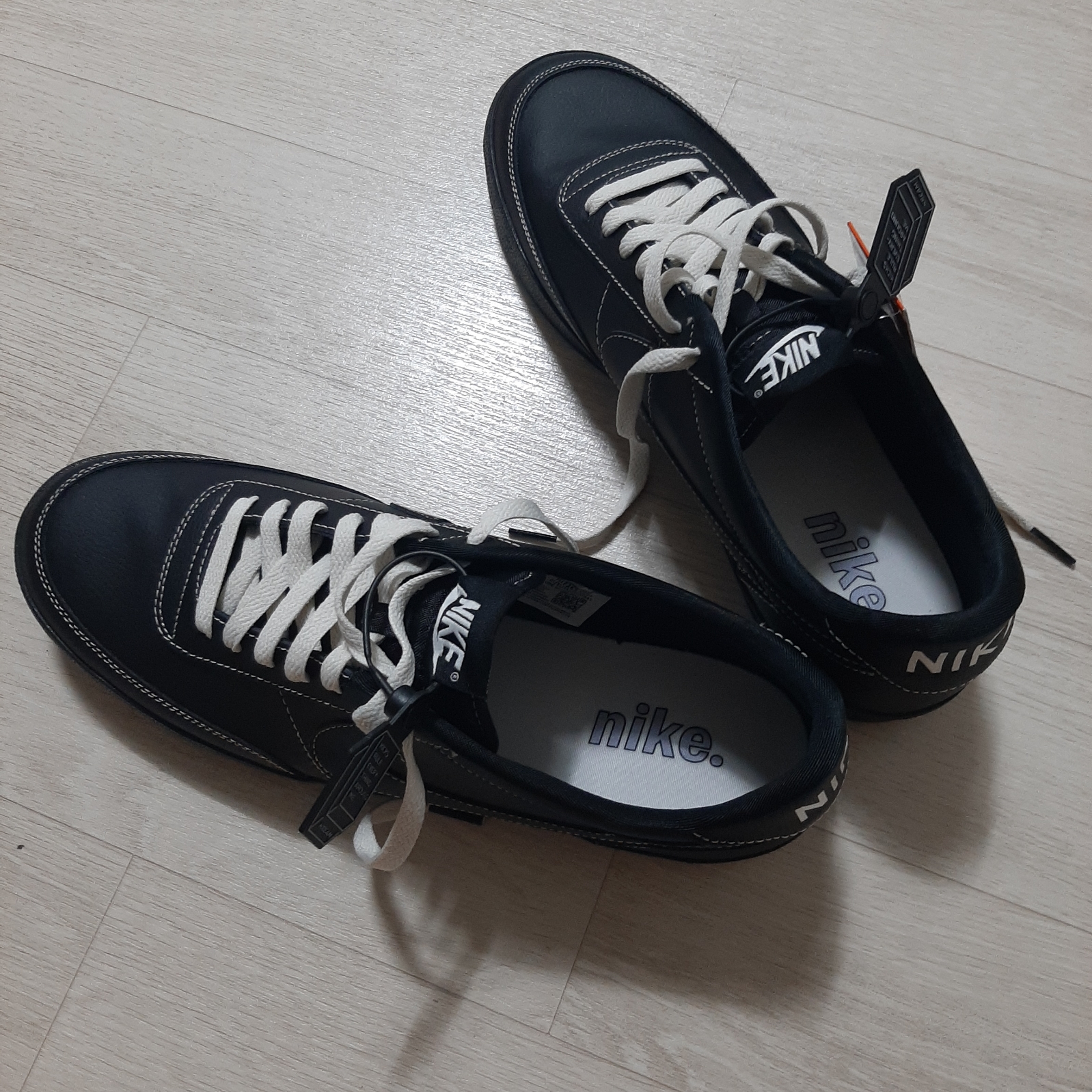 Nike Killshot 2 Black Phantom 착용 스타일