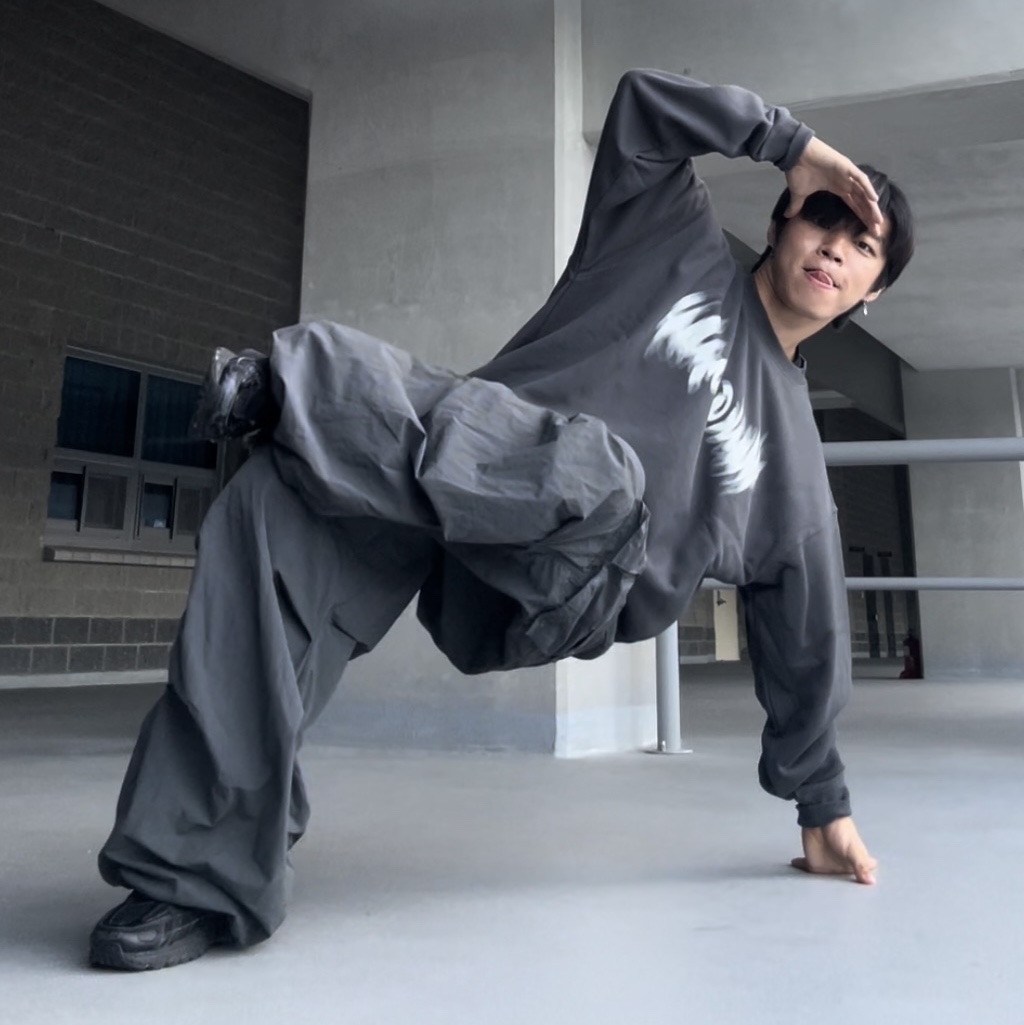 (W) Nike P-6000 Triple Black 착용 스타일