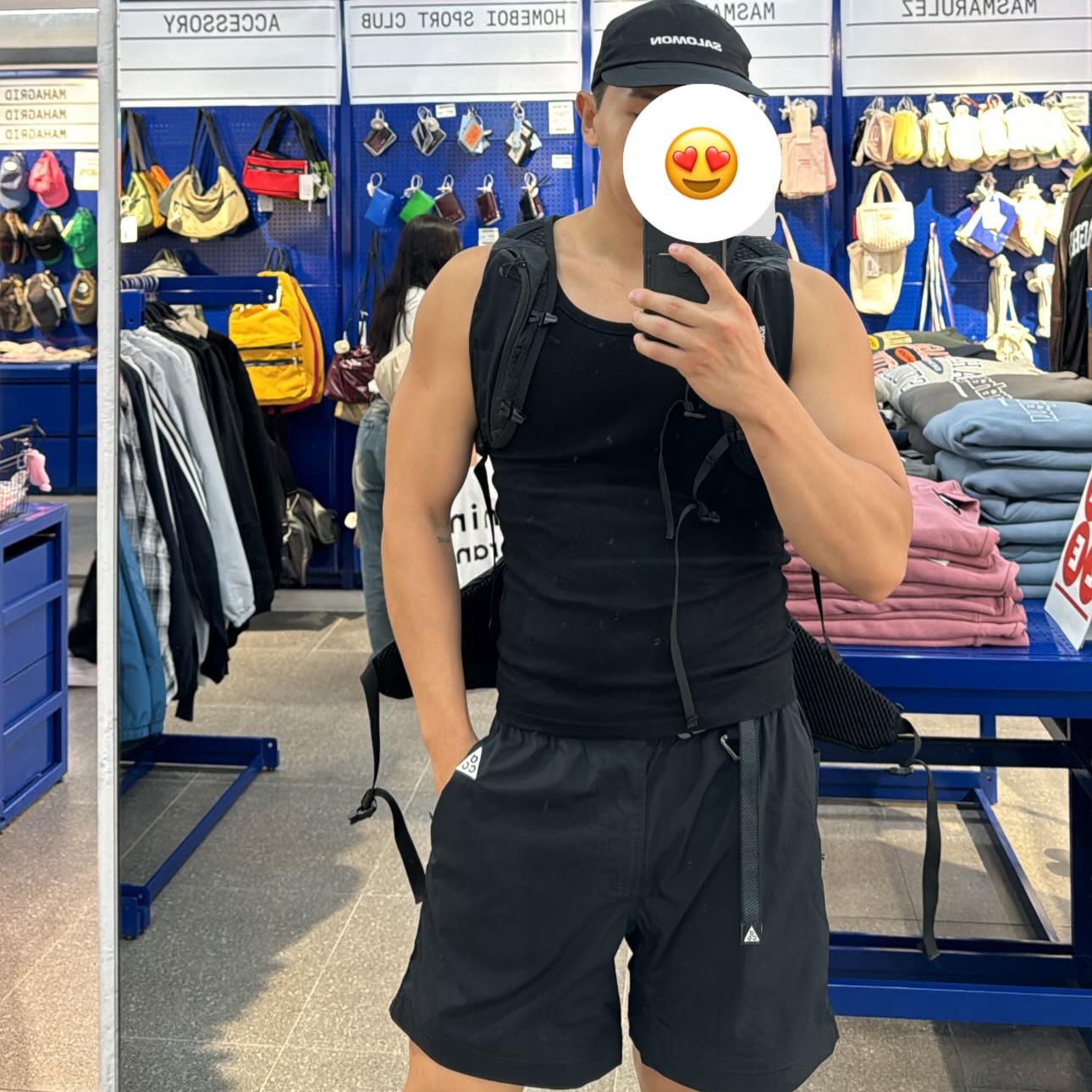 Nike ACG Zip-Off Trail Pants Black - Asia, Salomon Trailblazer 30 Black (New Ver.) 착용 스타일