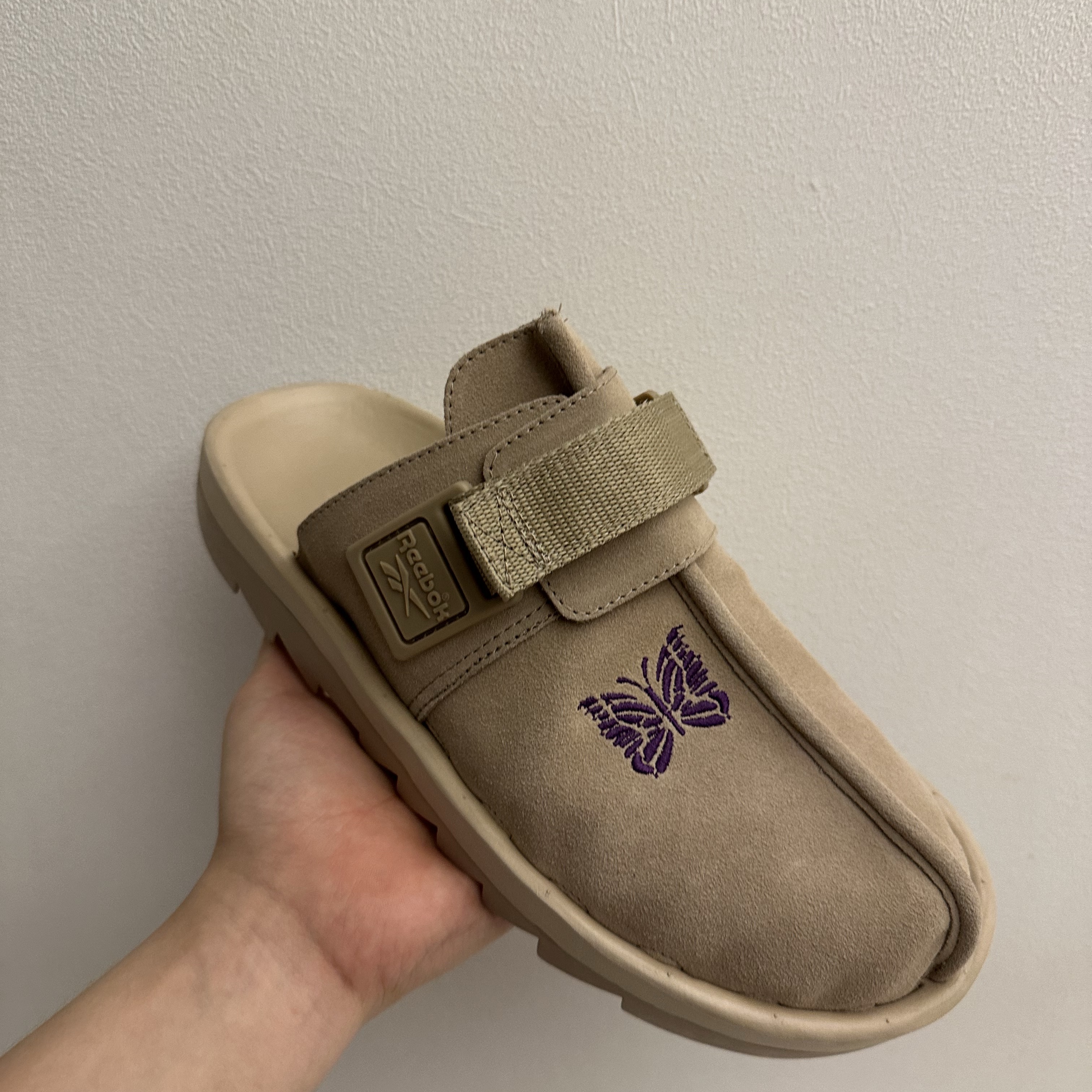 Reebok x Needles Beatnik Beige 착용 스타일 - 2