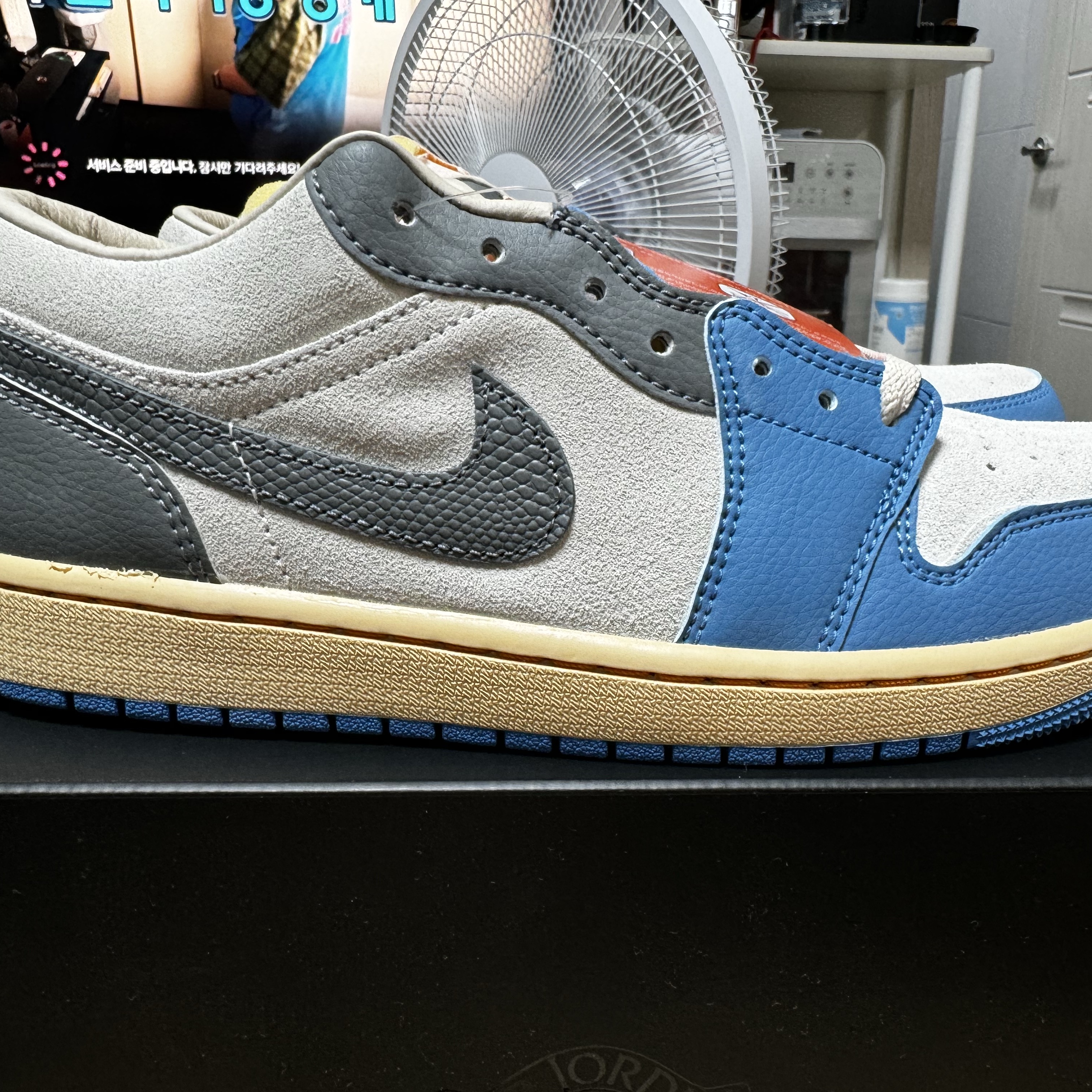 Jordan 1 Low SE Tokyo 96 착용 스타일 - 3