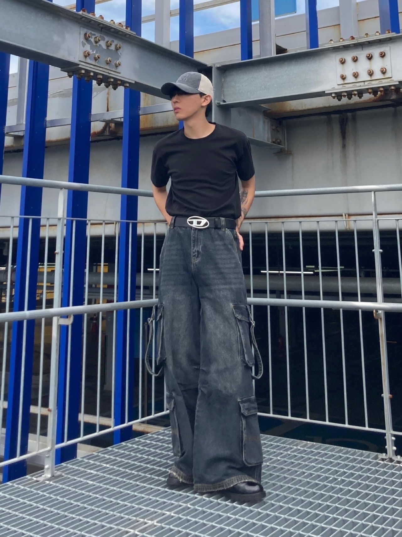Diesel B-1DR Leather Belt with D Buckle Black 착용 스타일 - 3
