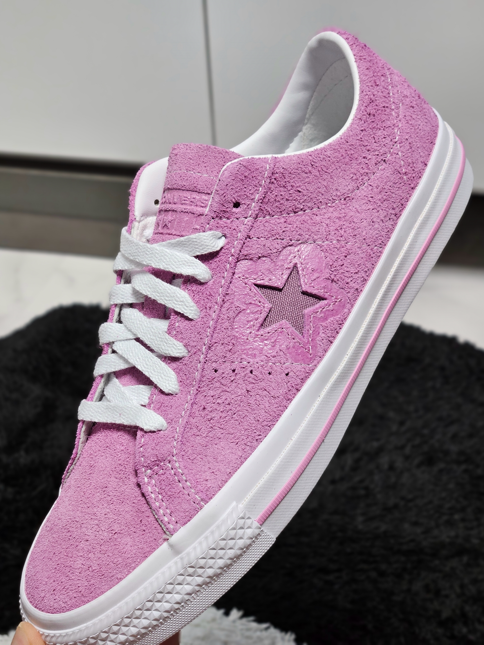 Converse One Star Pro Flower Light Orchid 착용 스타일 - 3