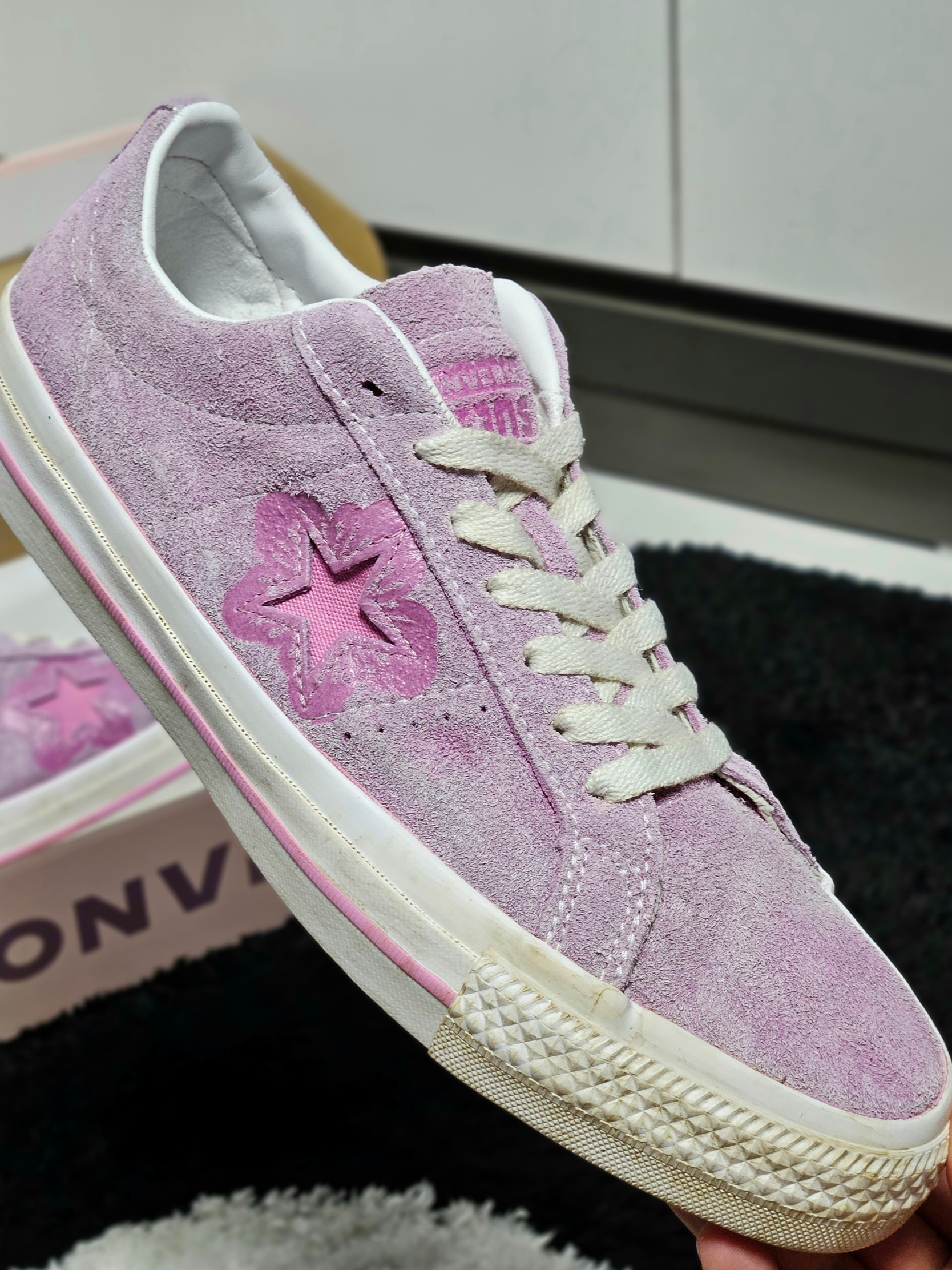 Converse One Star Pro Flower Light Orchid 착용 스타일 - 6
