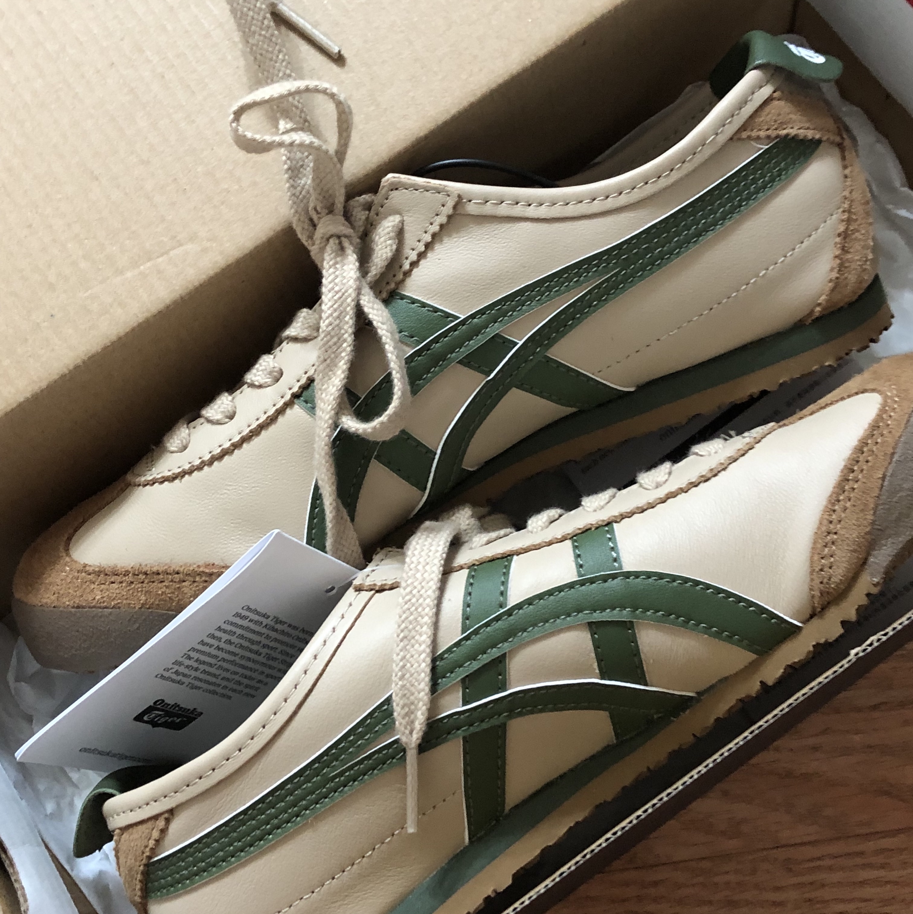 Onitsuka Tiger Mexico 66 Beige Grass Green 착용 스타일