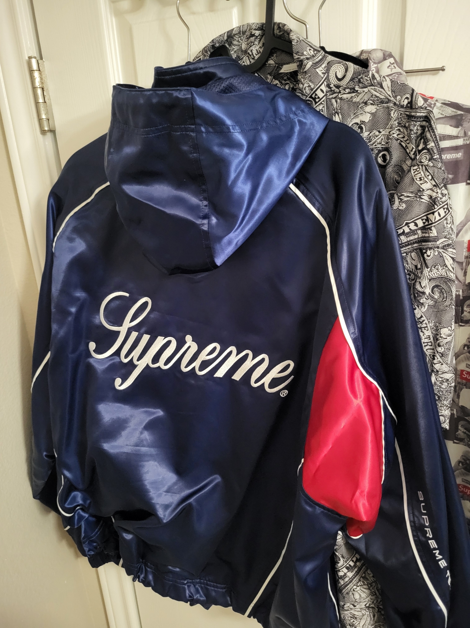 Supreme Satin Hooded Track Jacket Navy - 24SS 착용 스타일 - 2