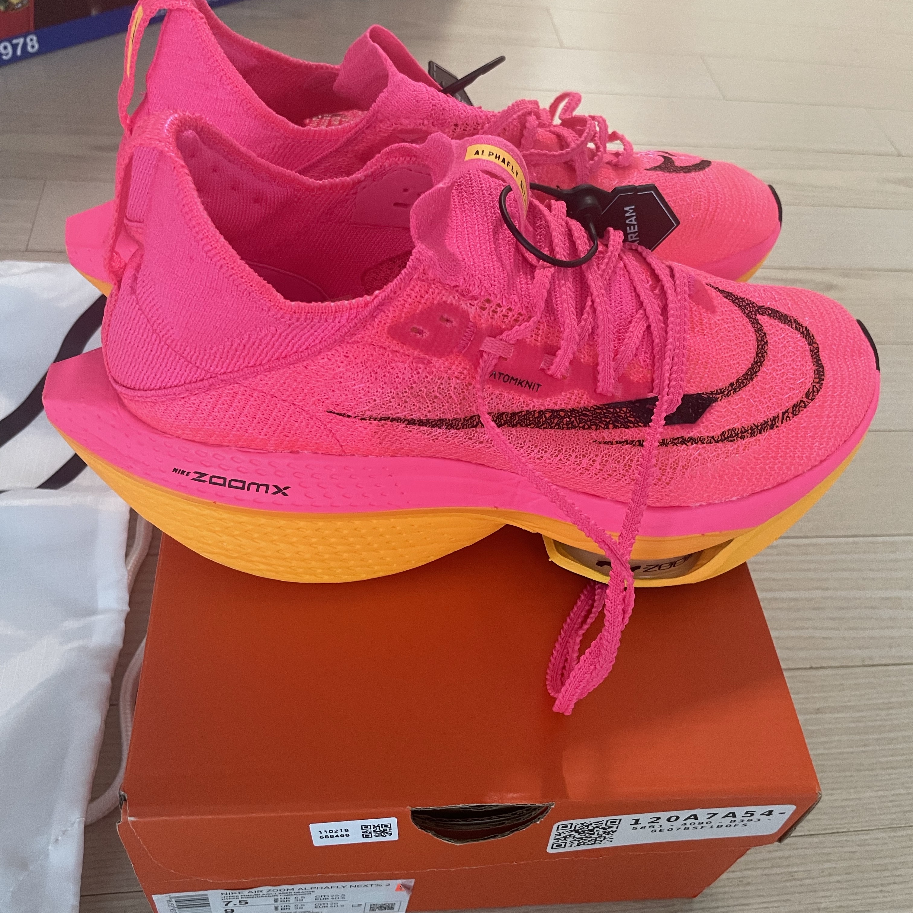 Nike Air Zoom Alphafly Next% 2 Hyper Pink 착용 스타일