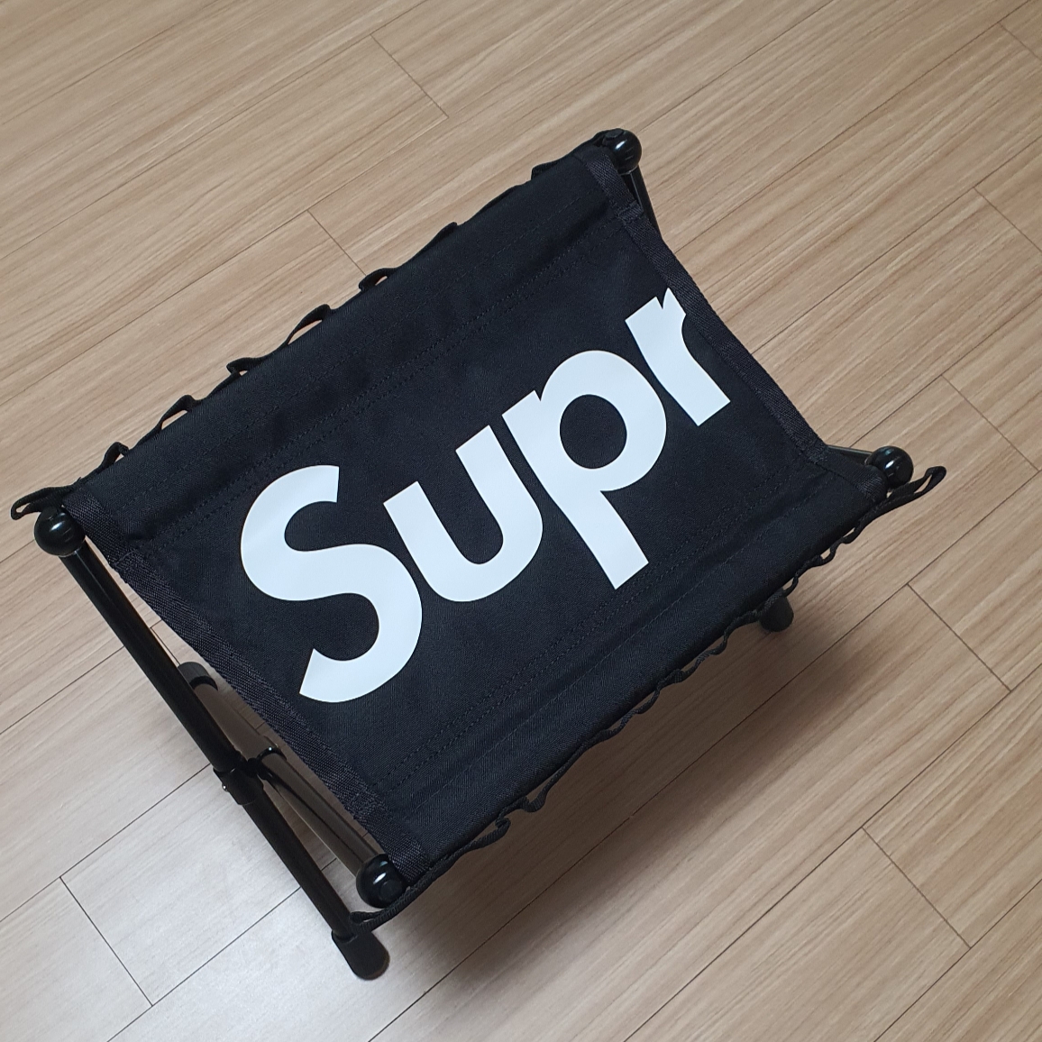 Supreme x Helinox Tactical Field Stool Black (Set Of 2) - 23FW 착용 스타일