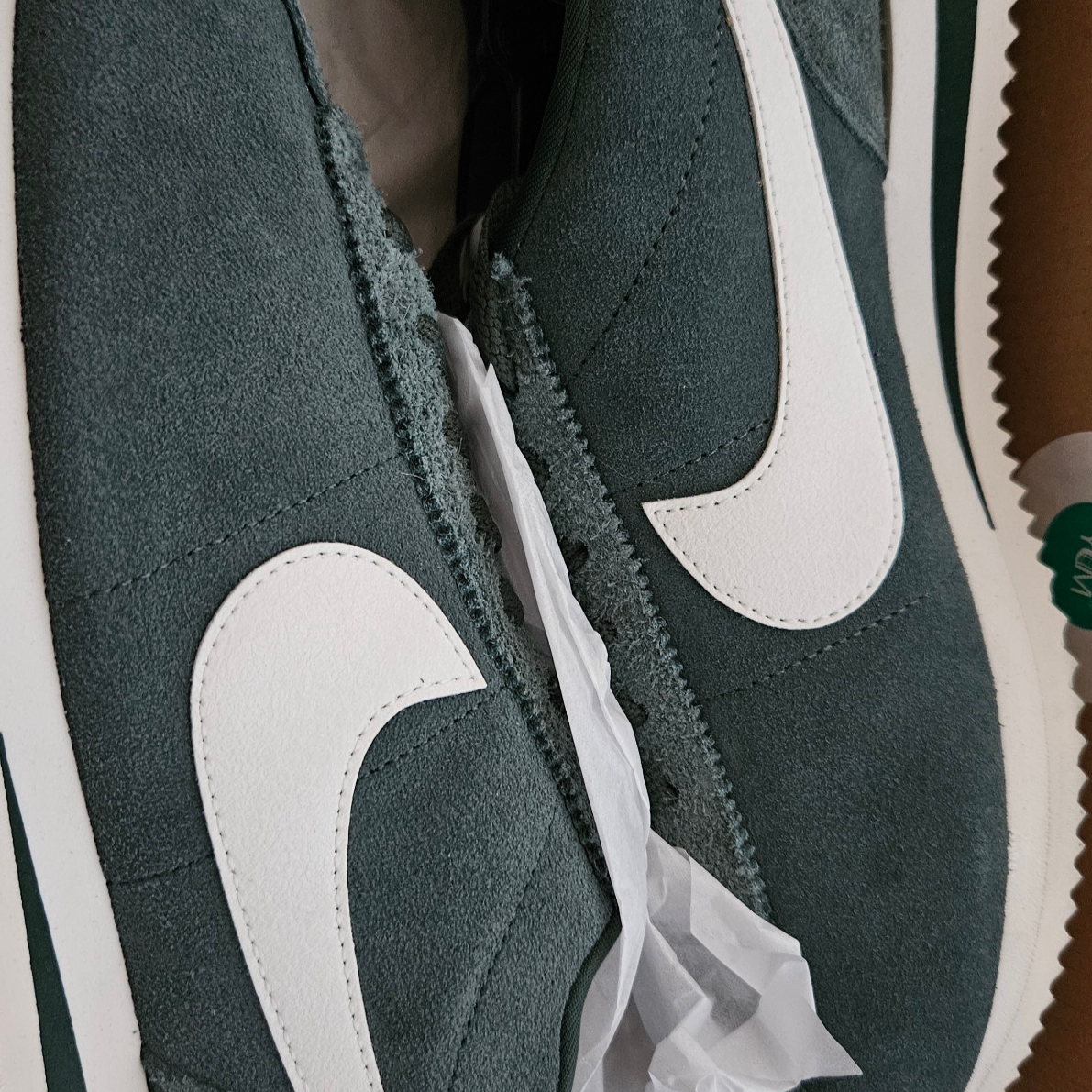 Nike Cortez Vintage Green 착용 스타일