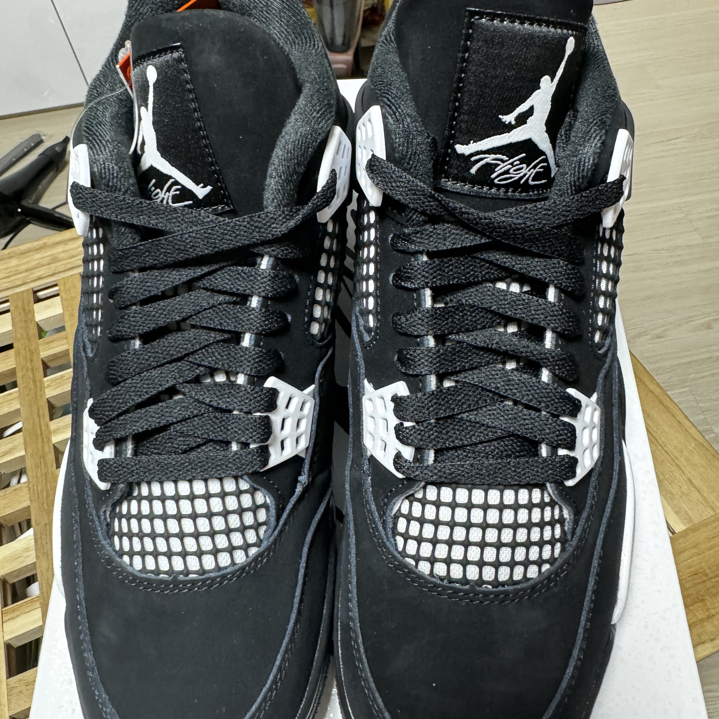 Jordan 4 Retro White Thunder 착용 스타일 - 5