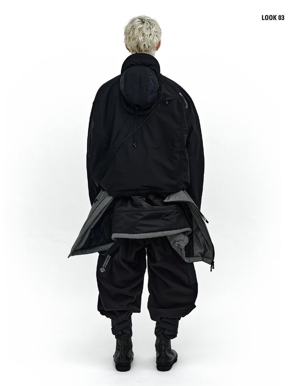 D-VEC x Primaloft Windstopper By Gore-Tex Labs 3L Blouson Black - 24FW 착용 스타일 - 2