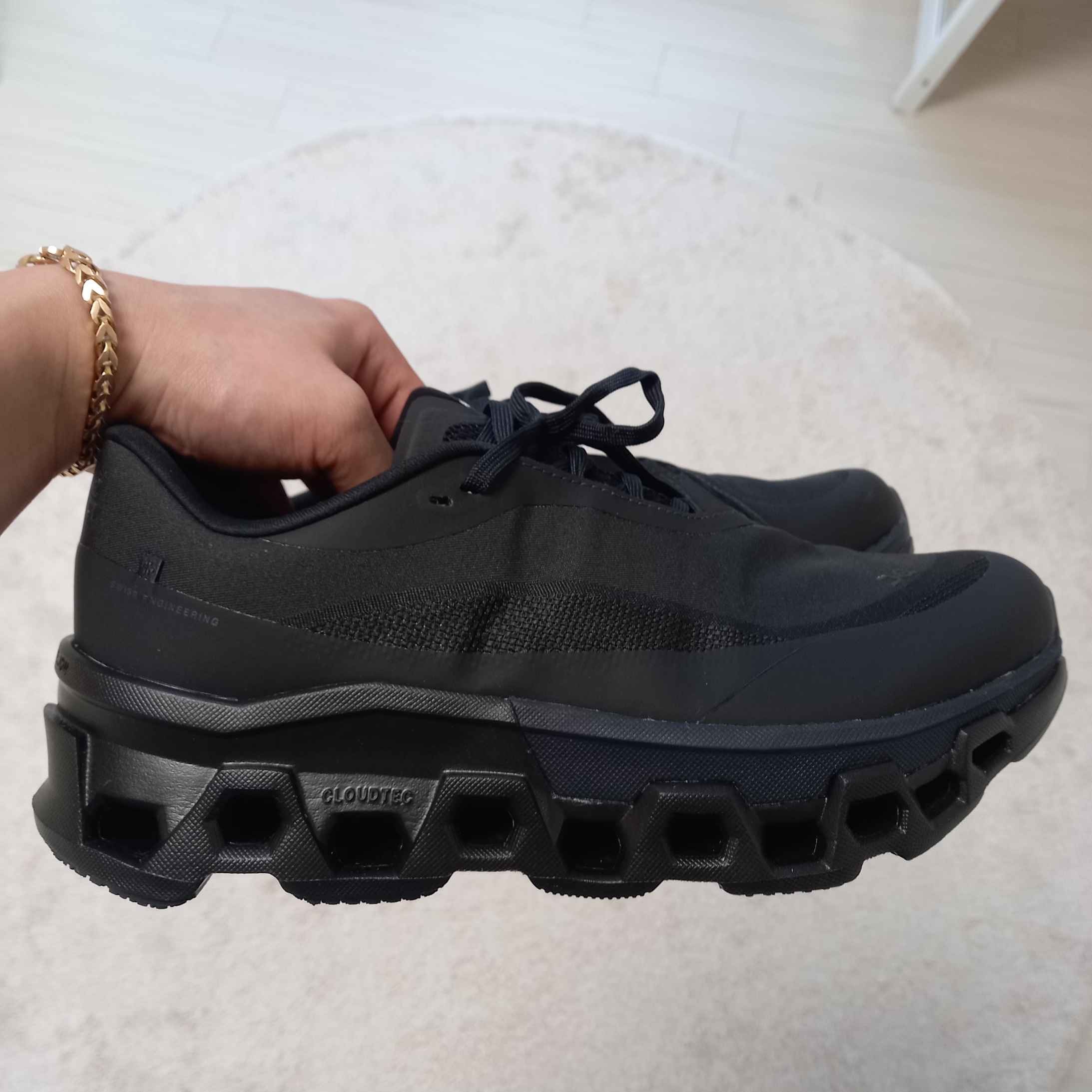 On Running x Post Archive Faction (Paf) Cloudmonster 2 Black Magnet 착용 스타일 - 6
