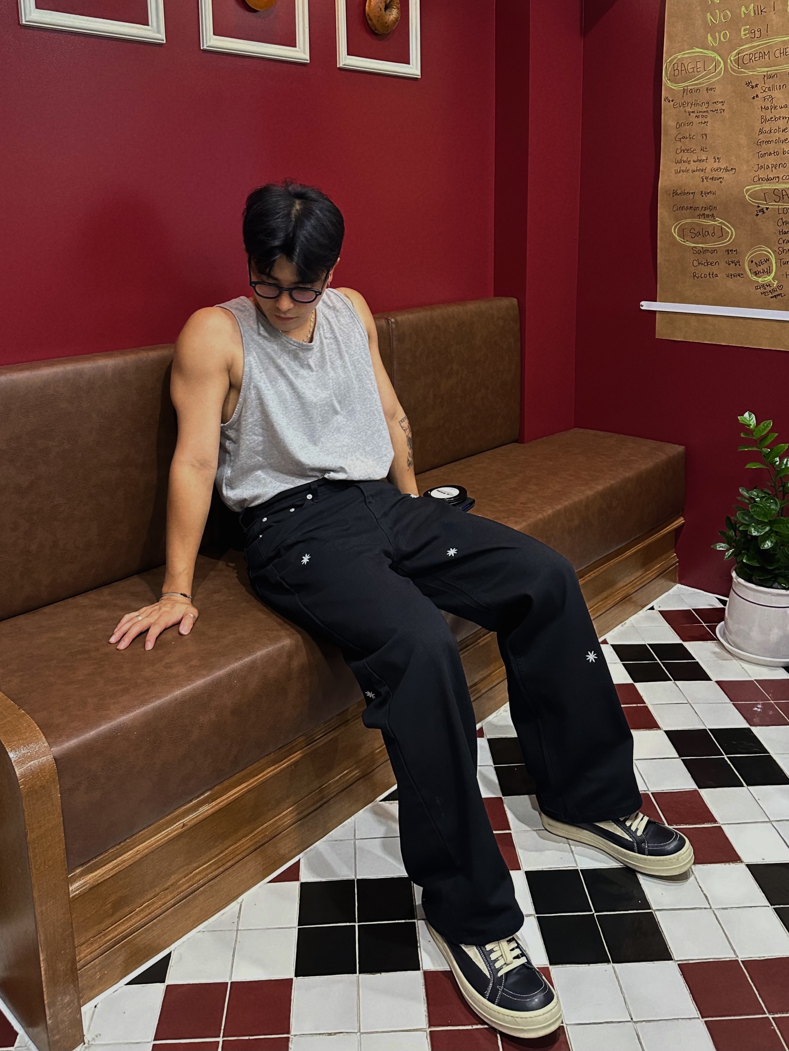 Rick Owens Vintage Sneaks Black Milk 착용 스타일 - 2