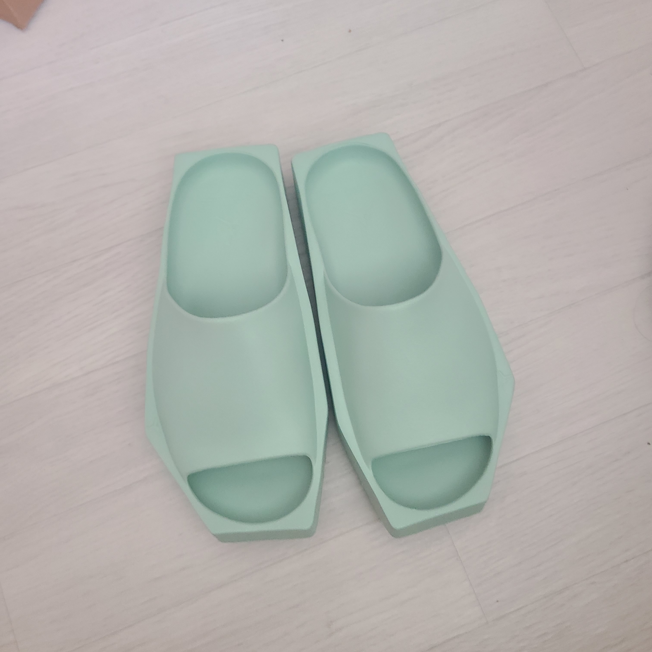 (W) Jordan Hex Slide Pistachio Frost 착용 스타일