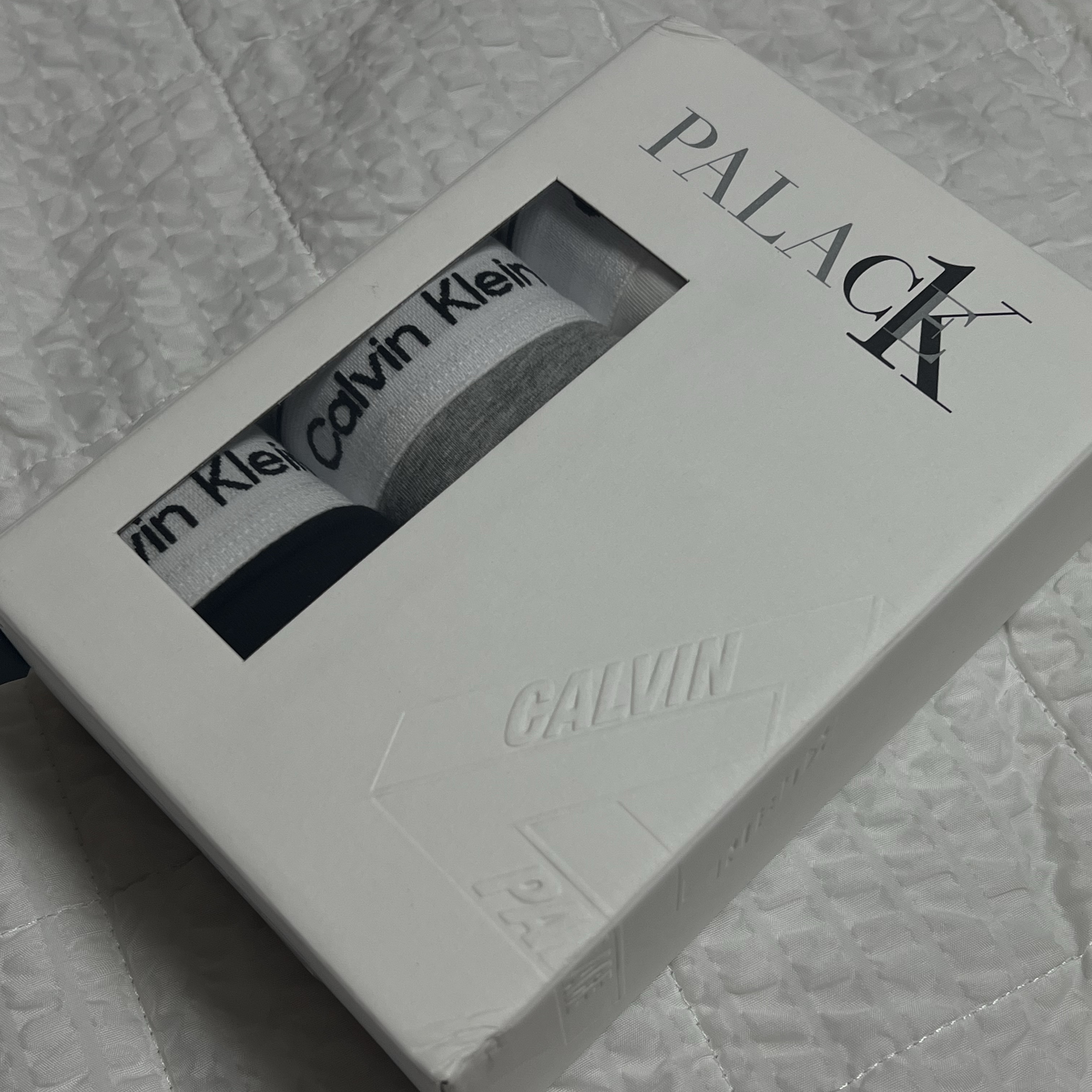 Palace x CK1 Trunks Classic White Light Grey Heather Black (3 Pack) 착용 스타일