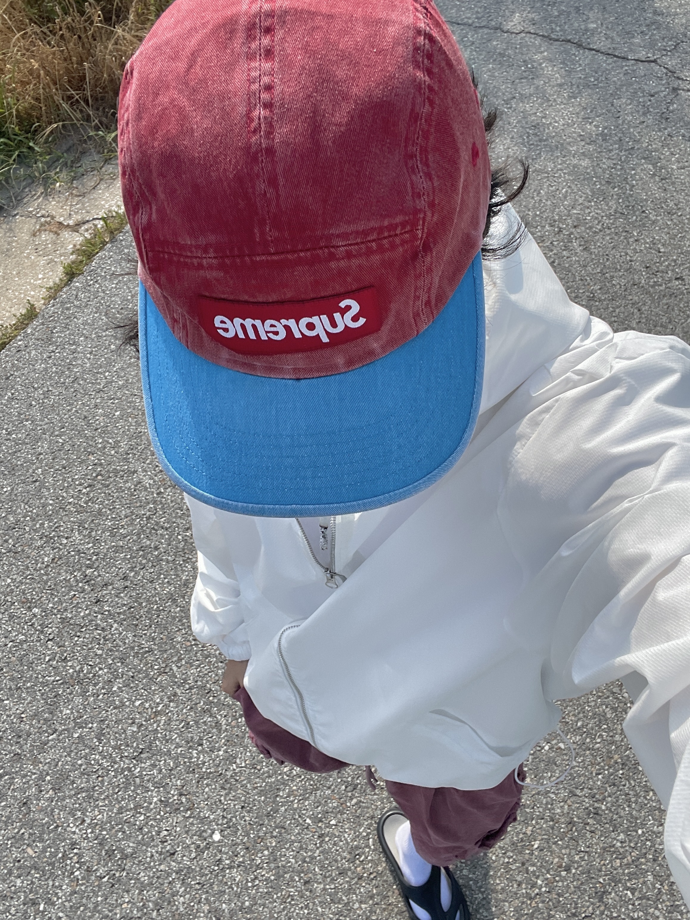 Supreme Pigment 2-Tone Camp Cap Red - 24SS 착용 스타일 - 1