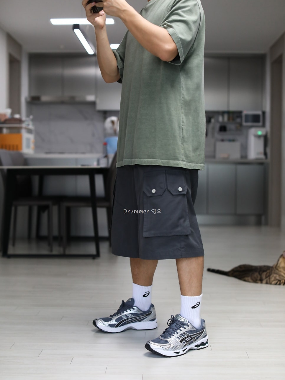 Asics Gel-Kayano 14 Metropolis Jasper Green 착용 스타일 - 2