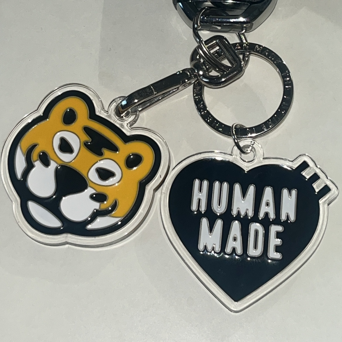 Human Made Acrylic Animal Keyring Yellow 착용 스타일