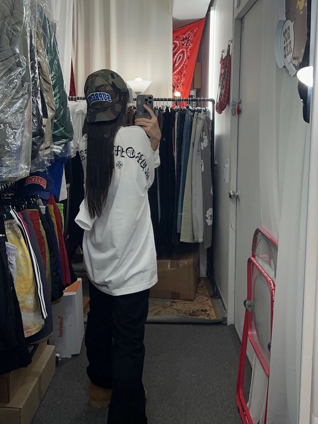 Chrome Hearts Script Letter Logo LS T-Shirt White, Supreme Felt Arc 6-Panel Navy - 24FW 착용 스타일 - 3