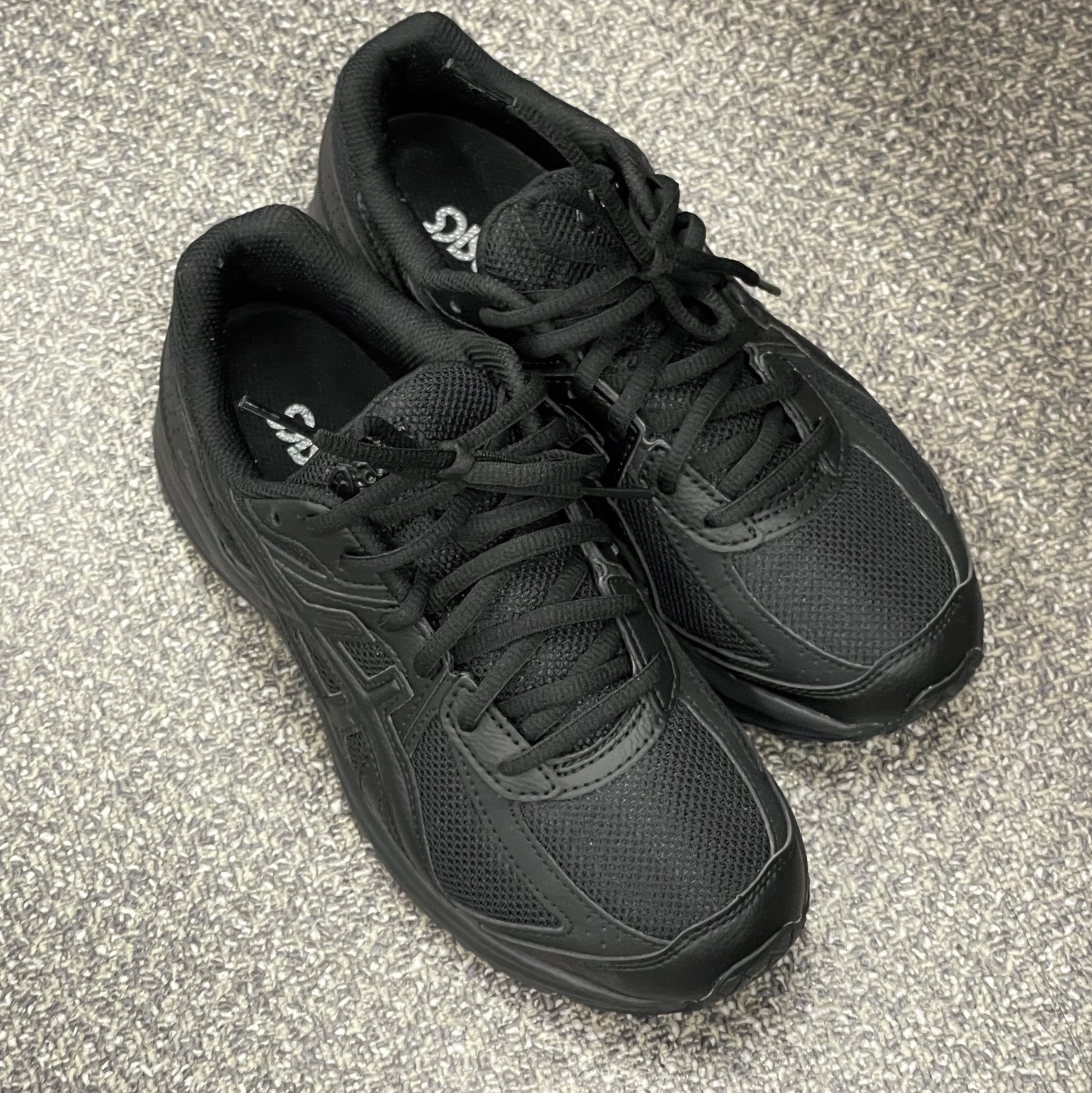 Asics Jog 100 S Black - 2E Wide 착용 스타일