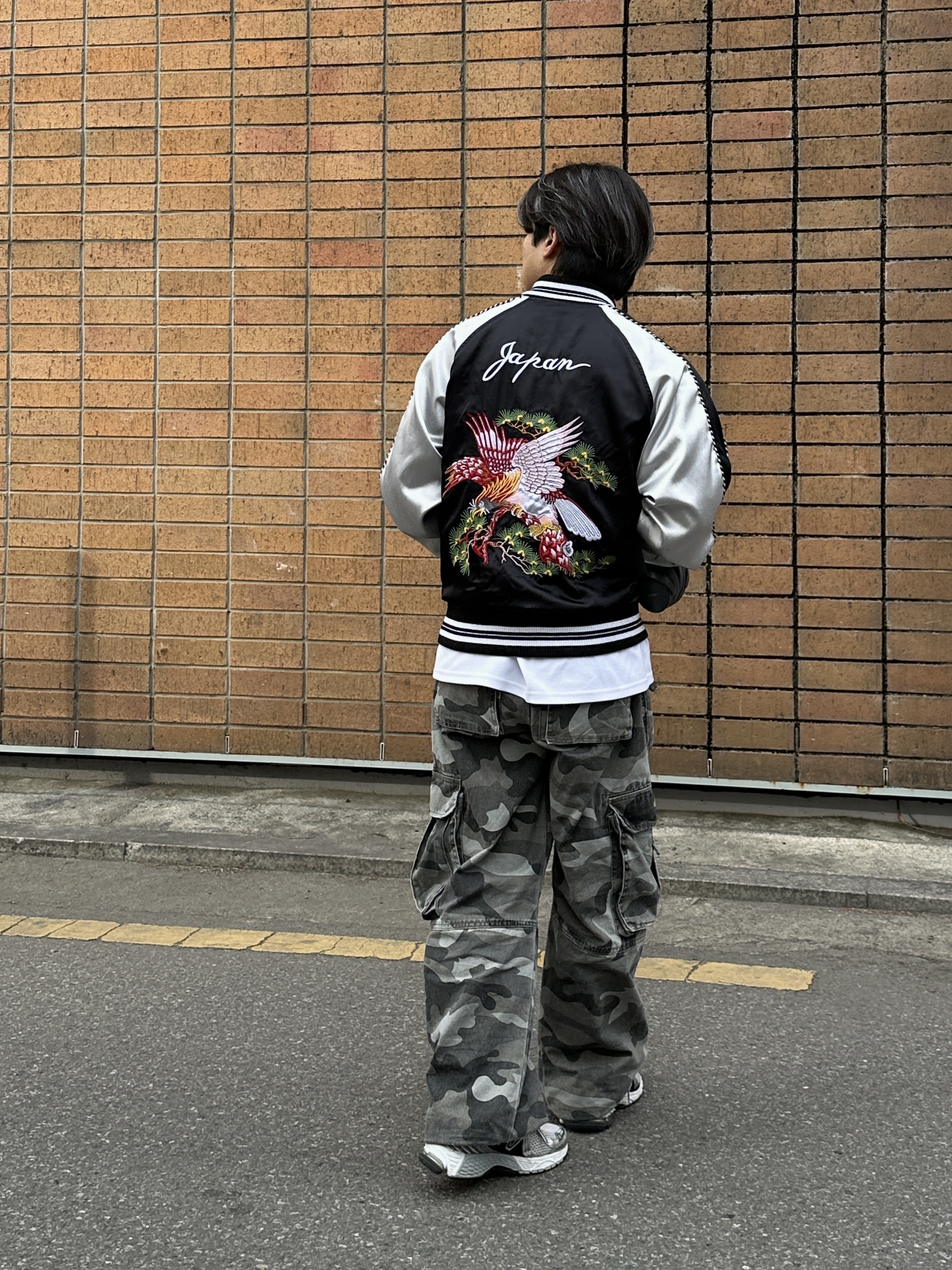 New Balance 860v2 White Black, Porter x New Era Key Holder Black 착용 스타일 - 1