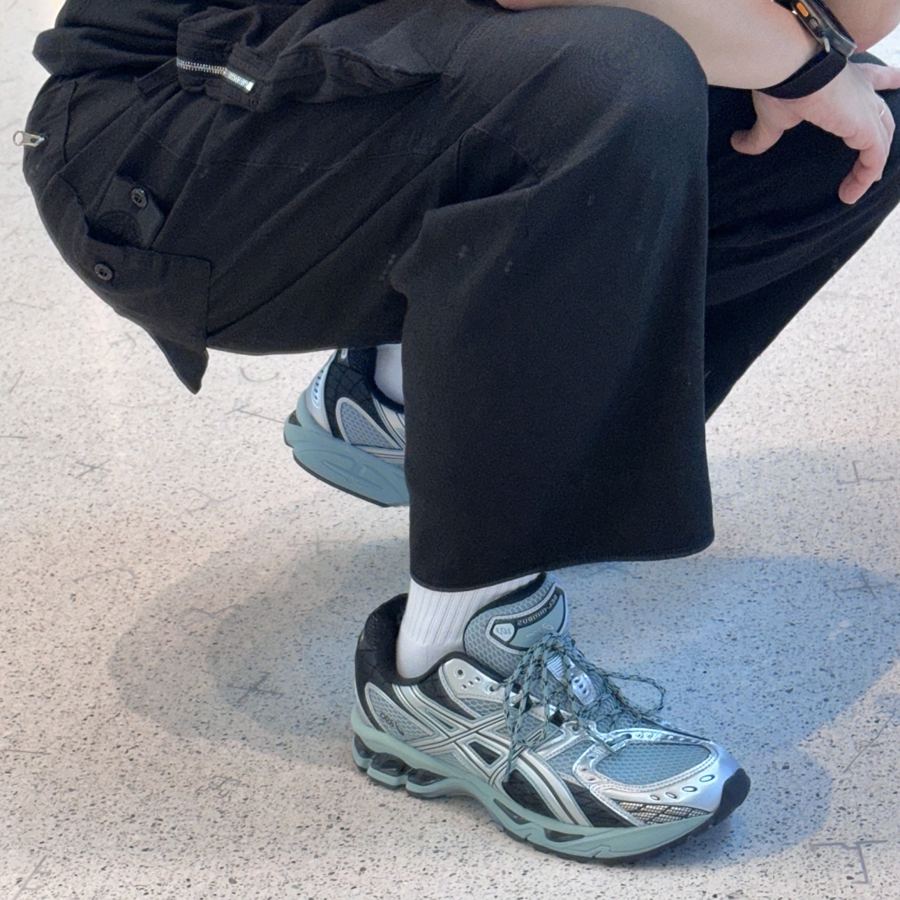 Stone Island Shadow Project 30415 Workwear Wide Trousers Chapter 1 Linen Cordura-TC Black, Asics Gel-Nimbus 10.1 Ocean Haze Pure Silver 착용 스타일