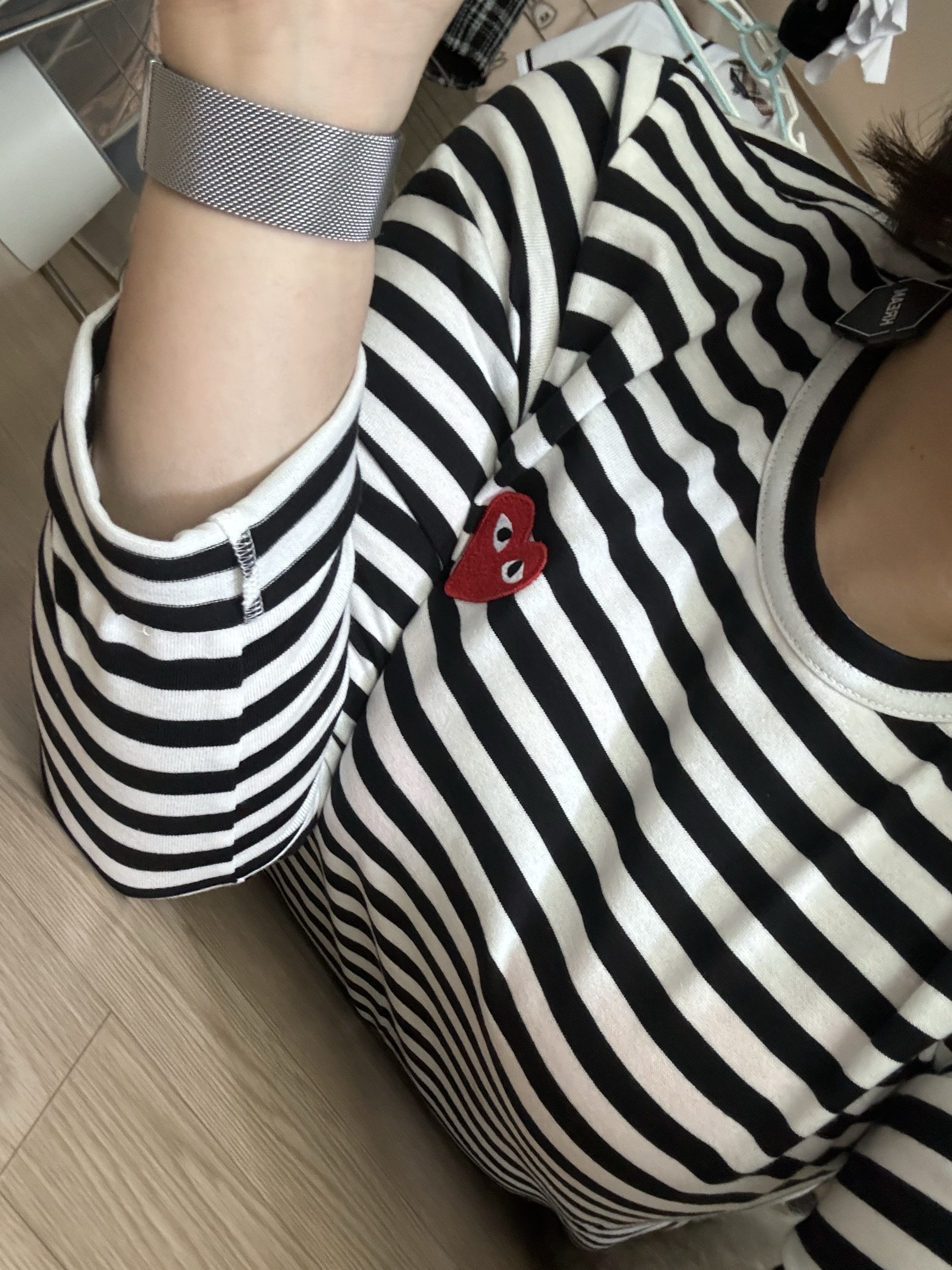 (W) Play Comme des Garcons Striped LS T-Shirt Black White 착용 스타일 - 1