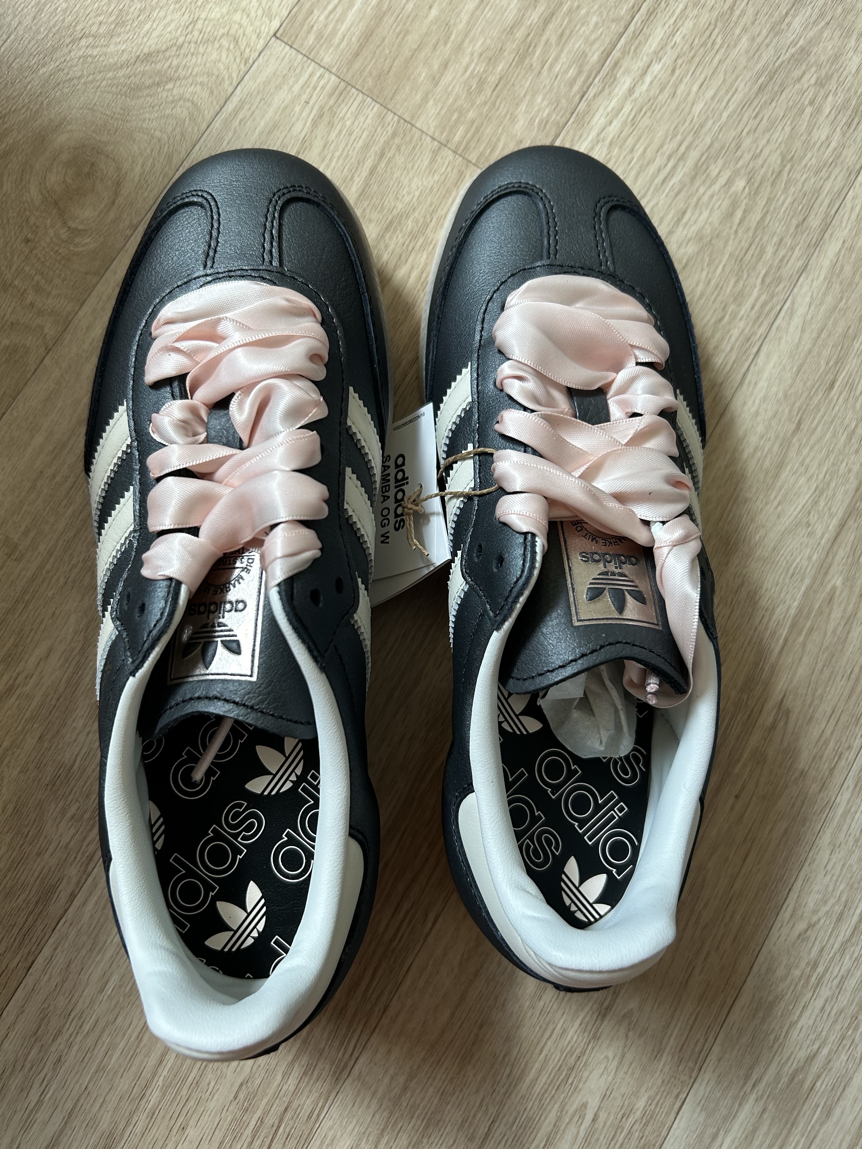 (W) Adidas Samba OG Core Black Off White 착용 스타일