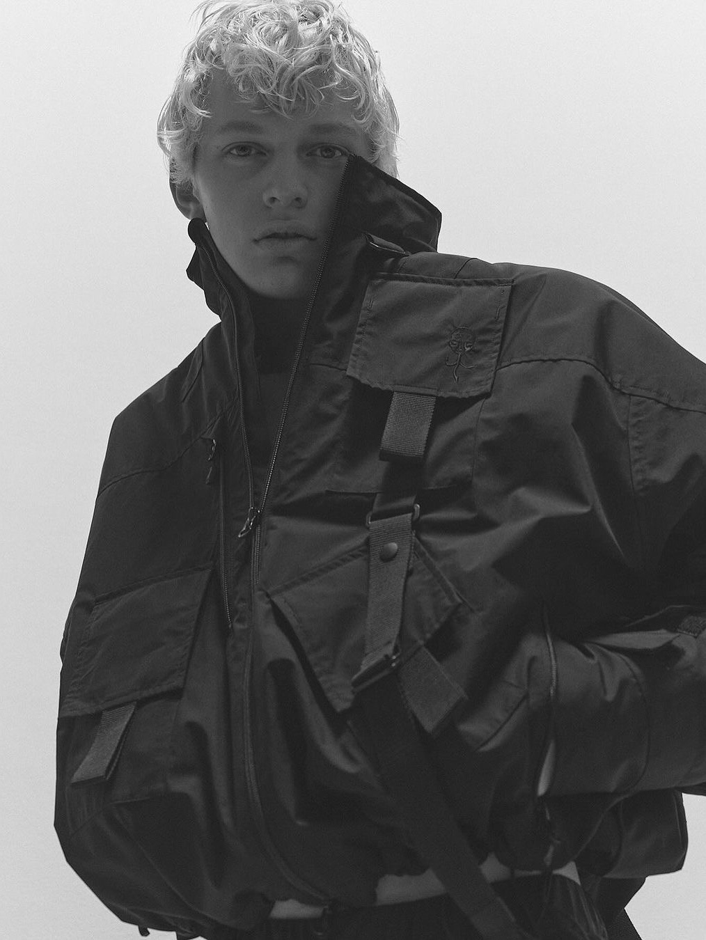 D-VEC x Primaloft Windstopper By Gore-Tex Labs 3L Blouson Black - 24FW 착용 스타일 - 3