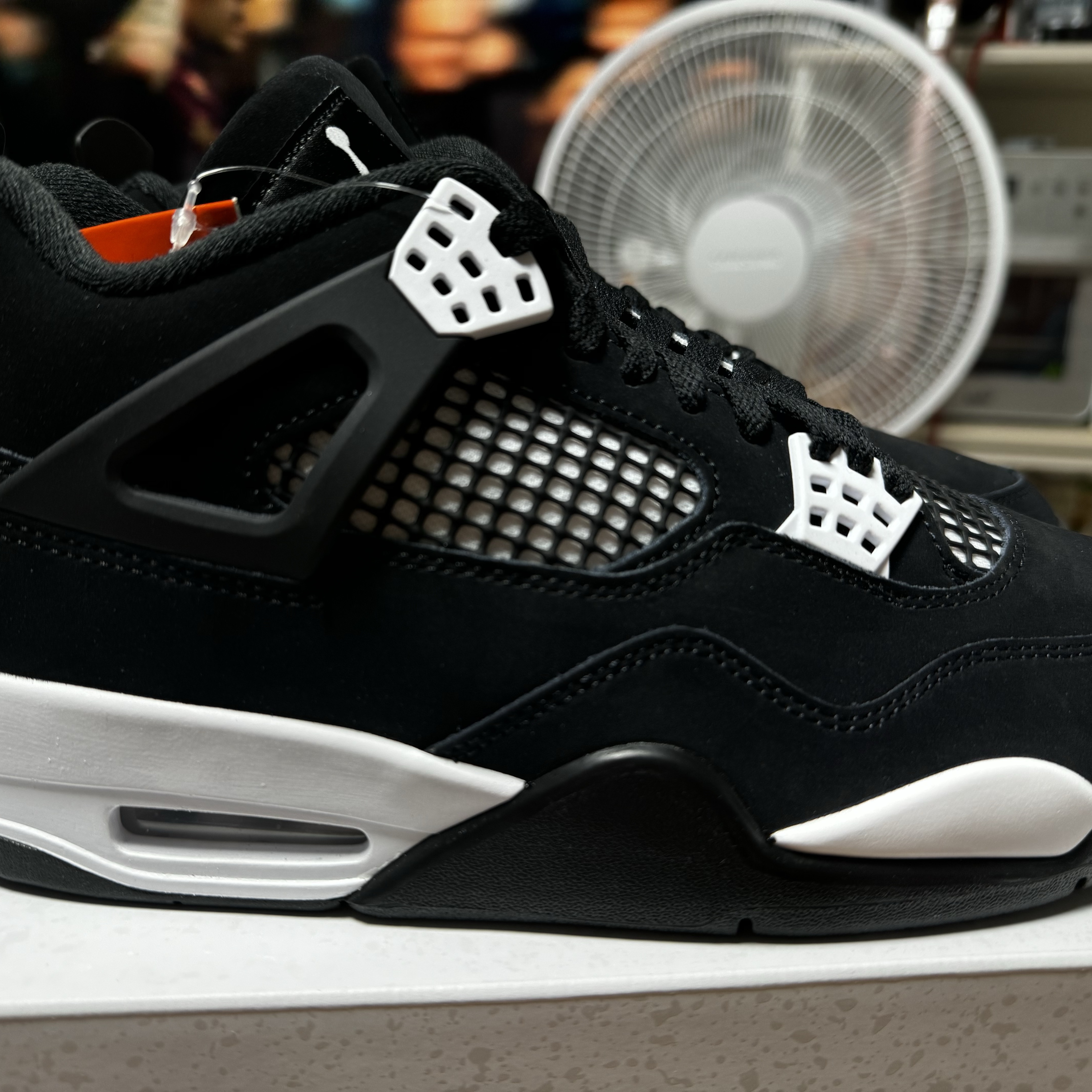 Jordan 4 Retro White Thunder 착용 스타일 - 4