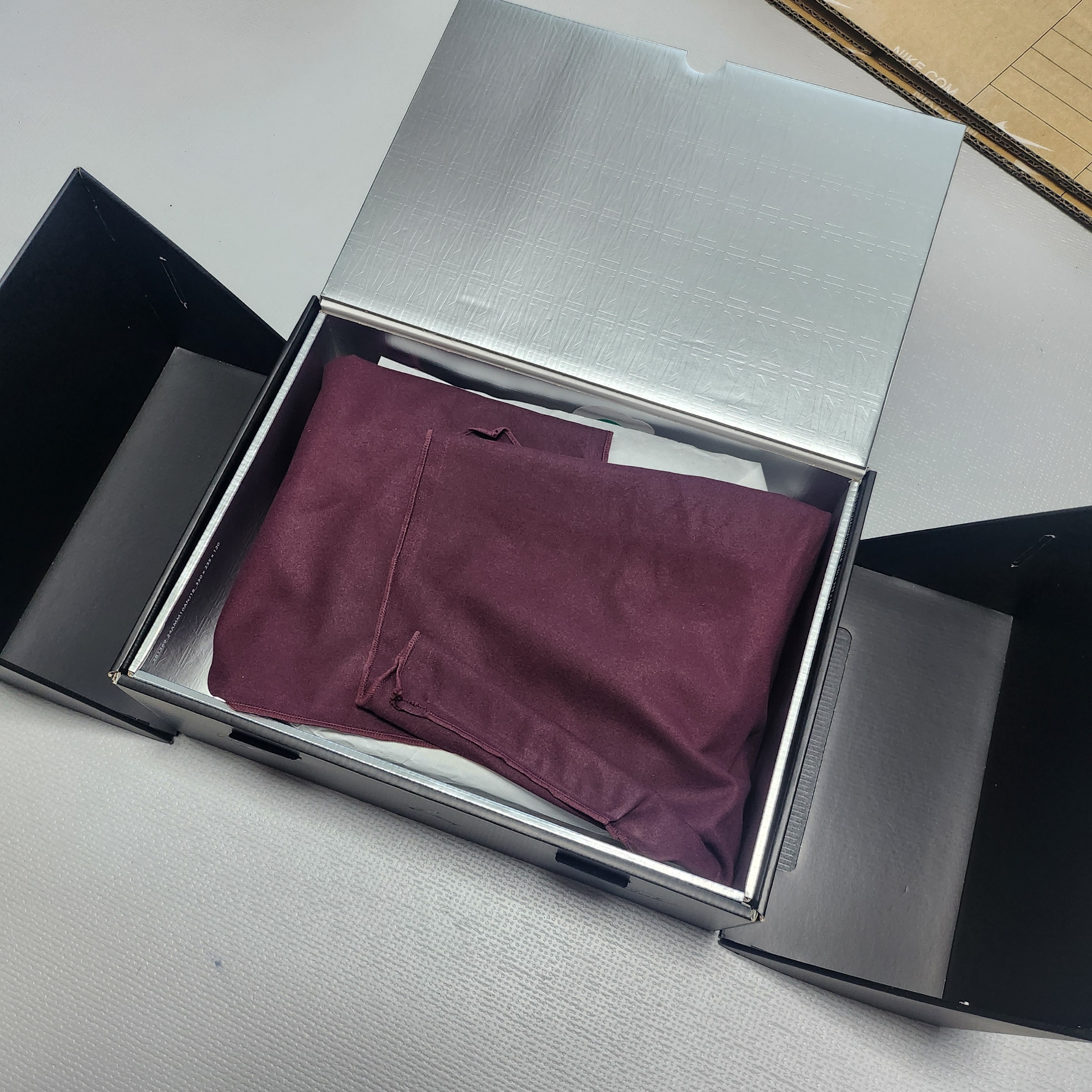 (W) Jordan 3 x A Ma Maniere Retro OG SP Black and Flat Pewter 착용 스타일 - 2
