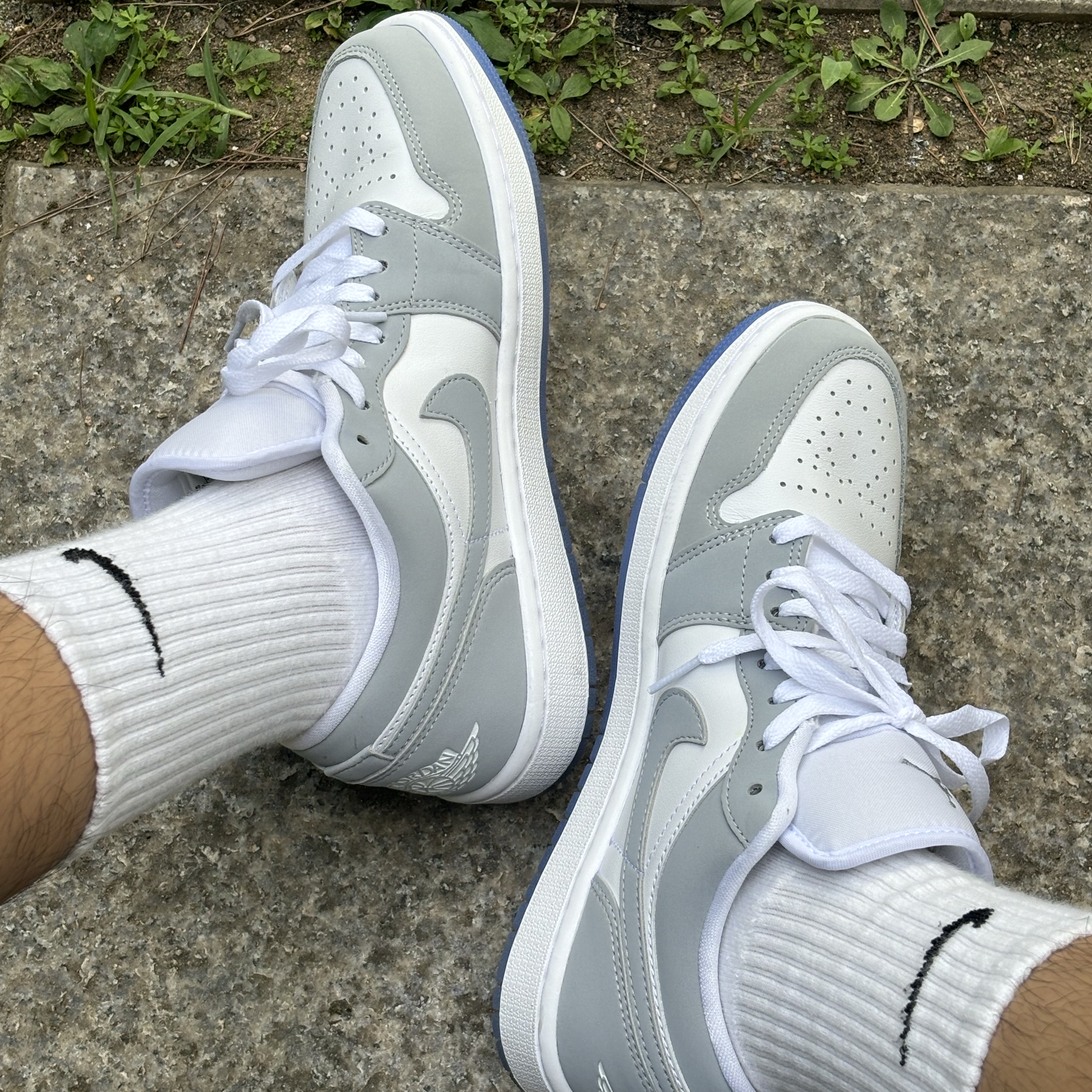 (W) Jordan 1 Low White Wolf Grey 착용 스타일