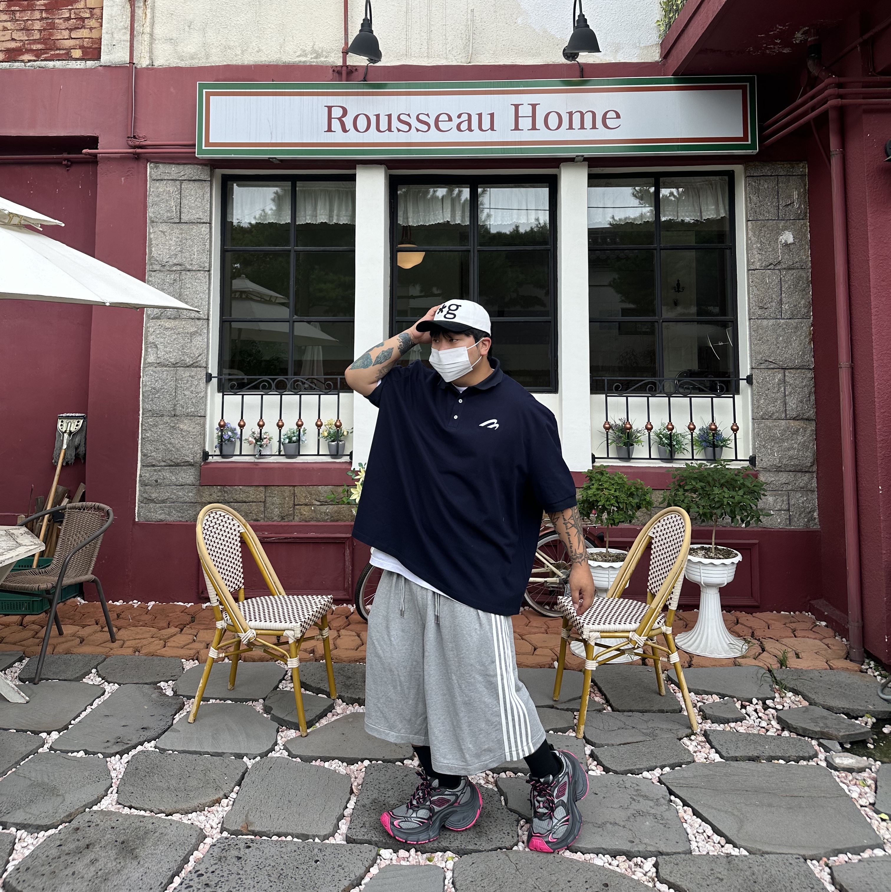 (W) Balenciaga 10XL Sneakers Grey Pink Black 착용 스타일