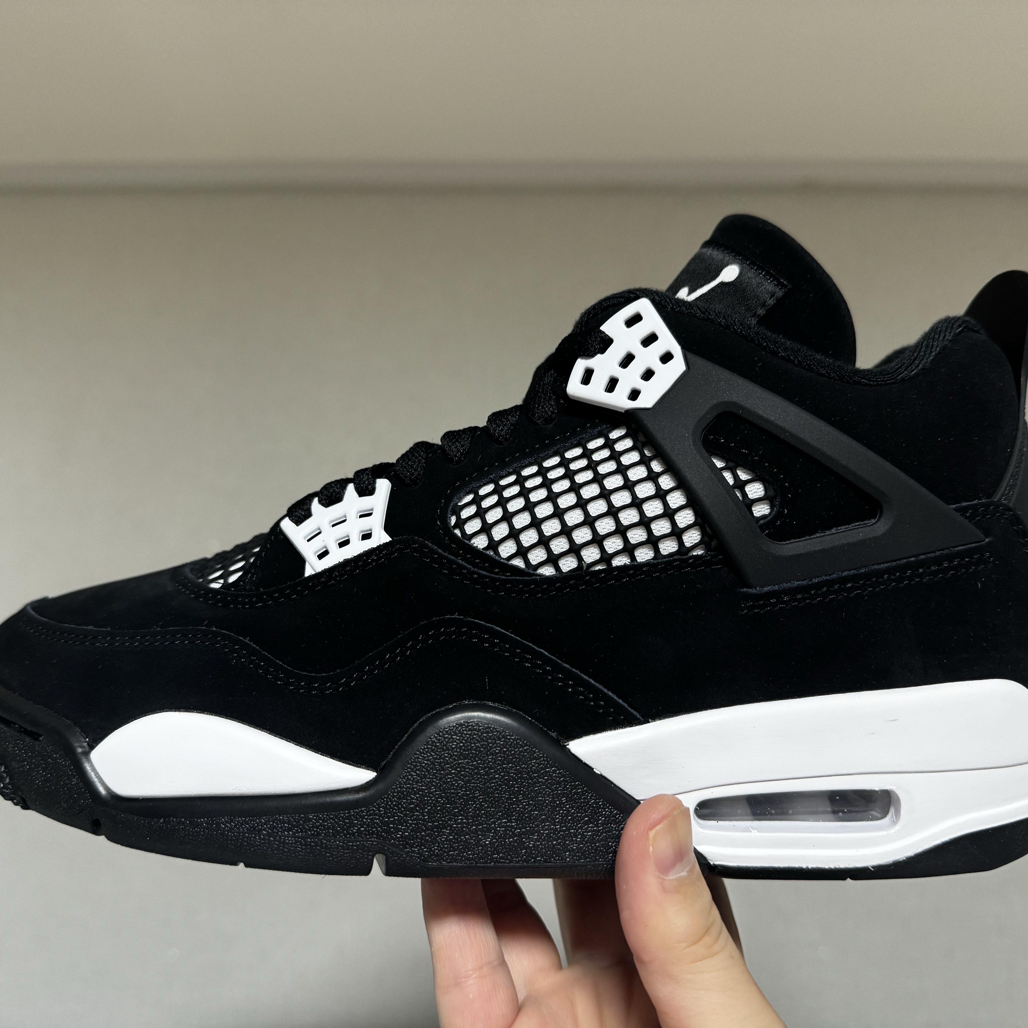 Jordan 4 Retro White Thunder 착용 스타일 - 6