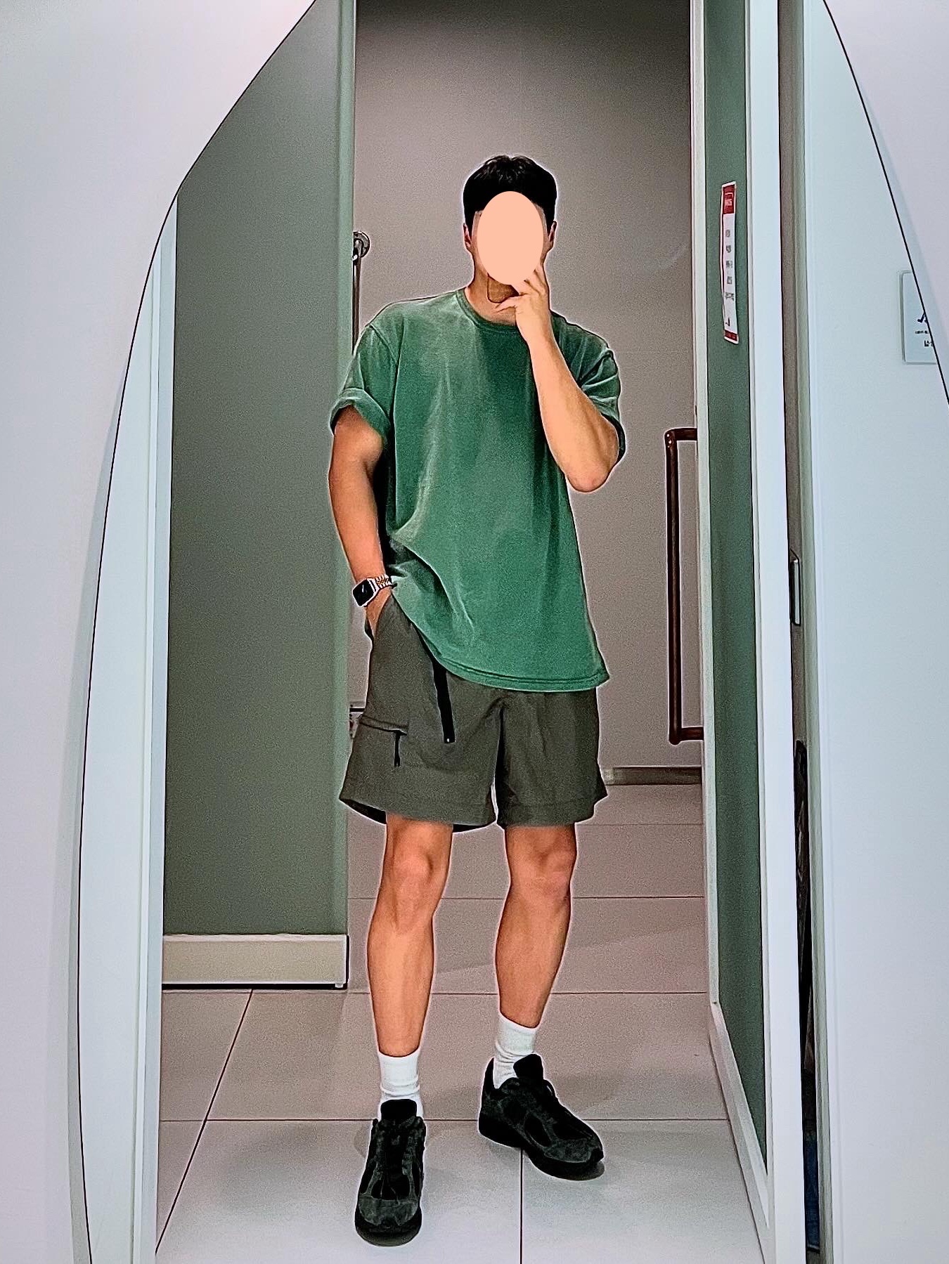 New Balance x JJJJound 2002R Gore-Tex Pine 착용 스타일