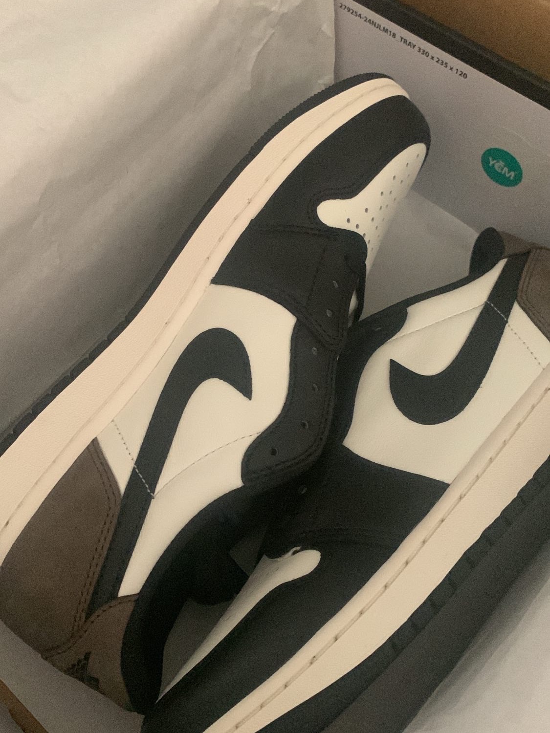Jordan 1 x Travis Scott x Fragment Retro Low OG SP Military Blue, Jordan 1 Retro Low OG Mocha 착용 스타일 - 3