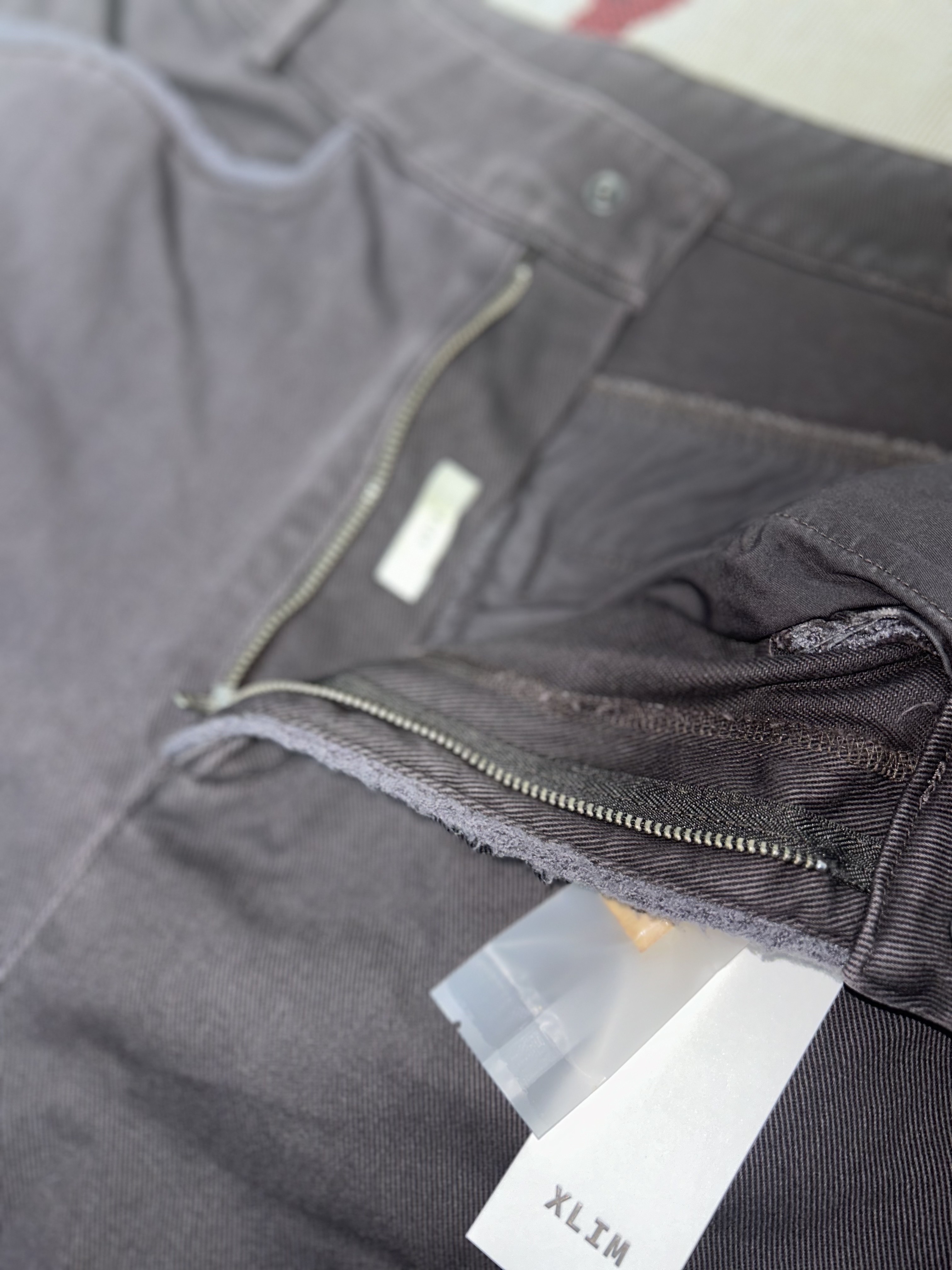 Xlim Ep.4 02 Trouser Dark Brown - Ssense Exclusive 착용 스타일 - 5
