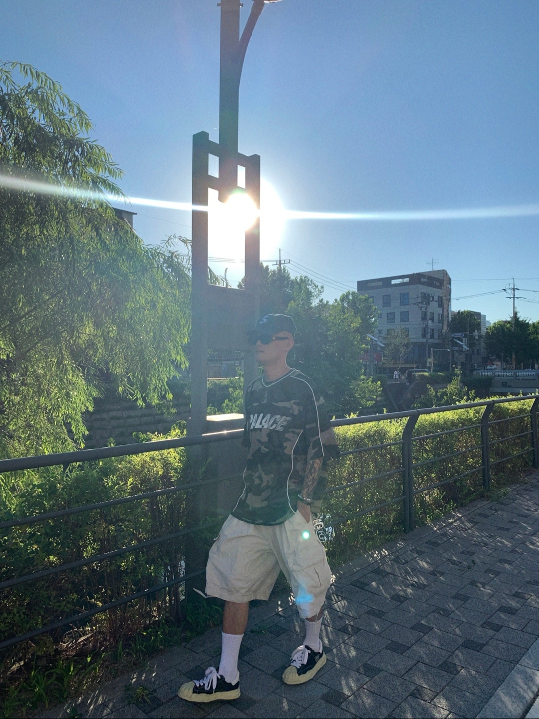 Palace Mesh Jersey Woodland Camo - 24FW, Maison Mihara Yasuhiro Blakey VL OG Sole Canvas Low-top Sneakers Black 착용 스타일