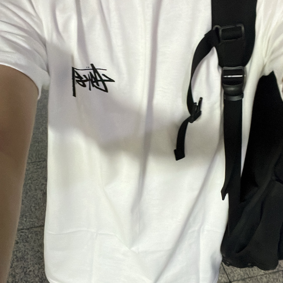 Stussy Cherries T-Shirt White 착용 스타일