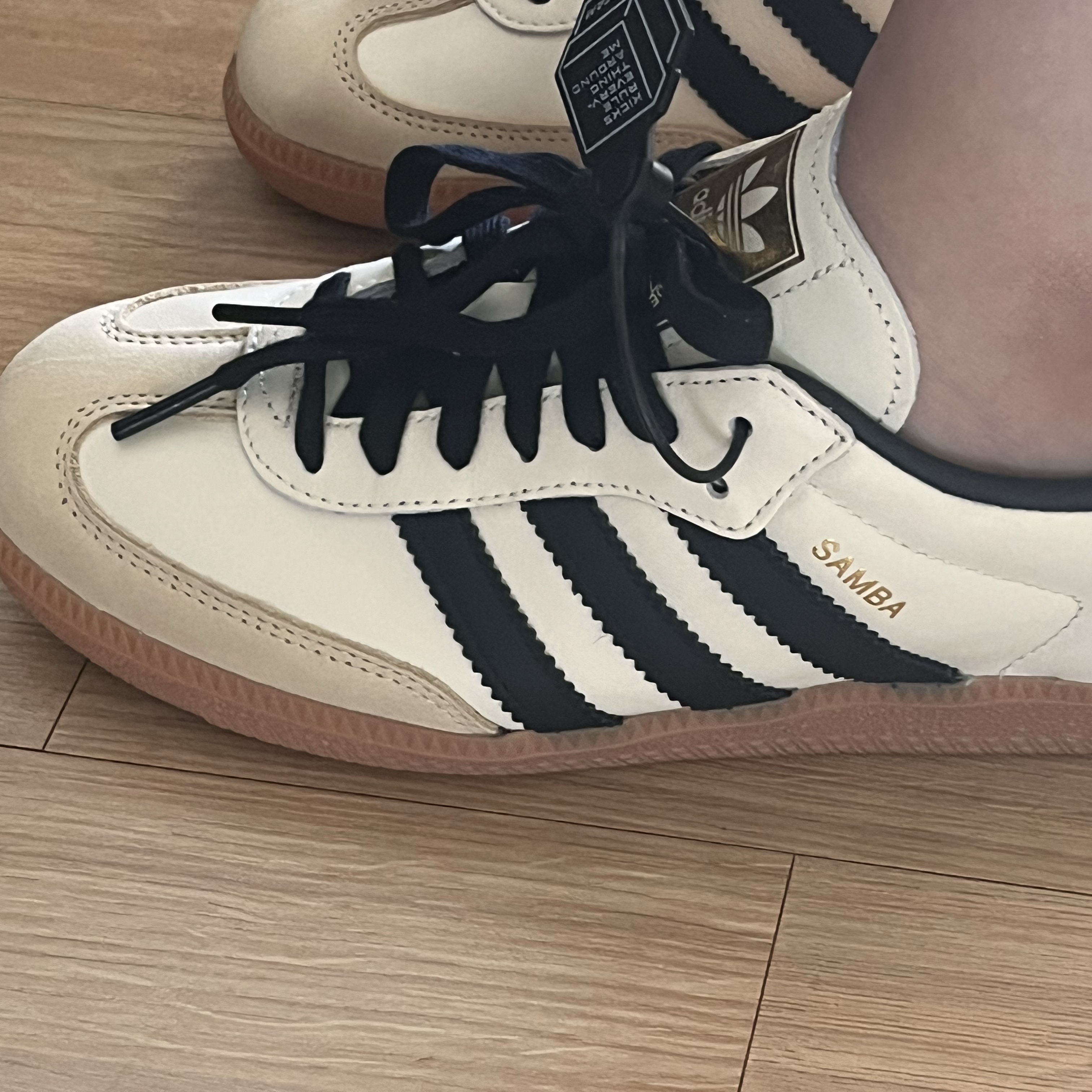 (W) Adidas Samba OG Cream White Core Black 착용 스타일 - 2