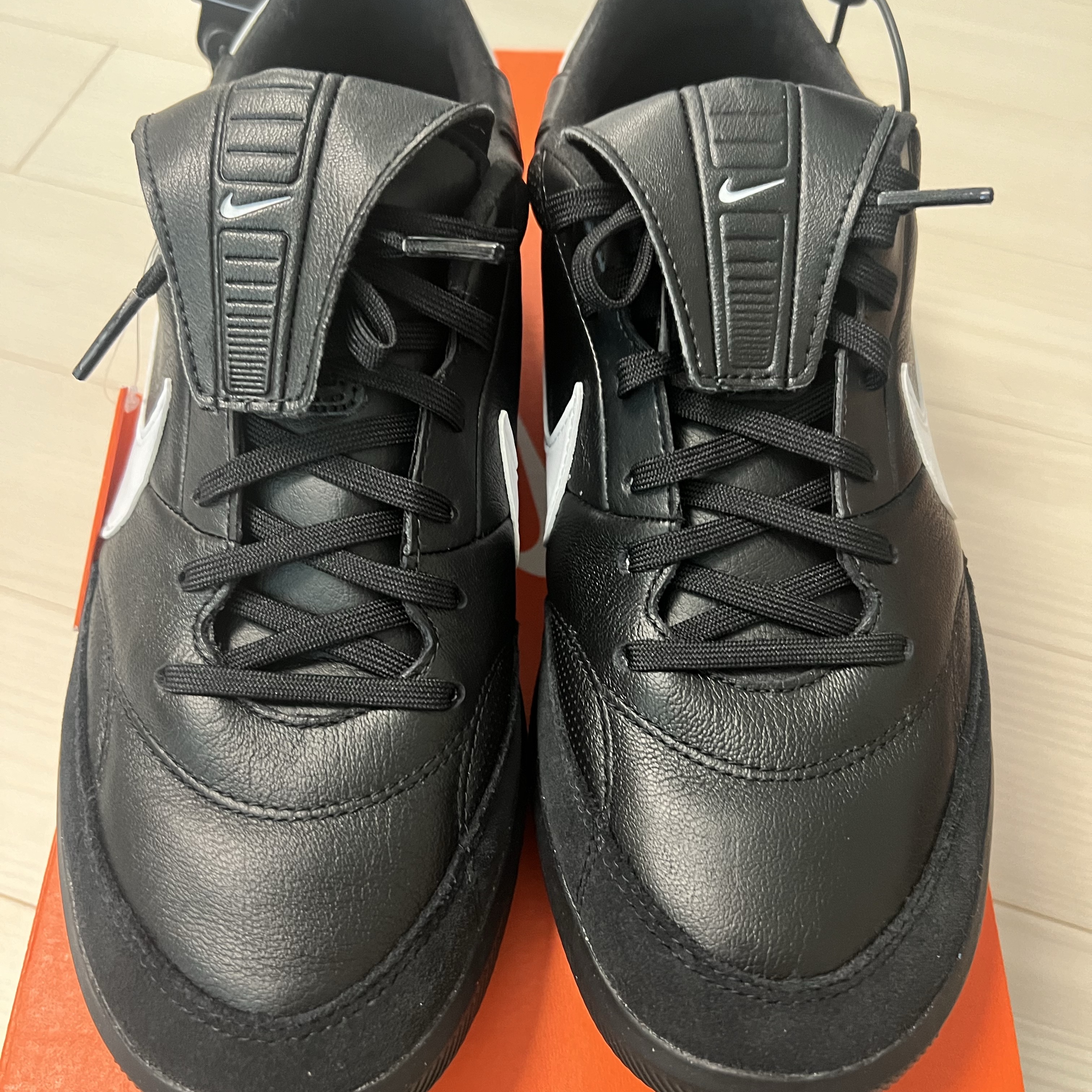 Nike Premier 3 TF Black White 착용 스타일 - 1