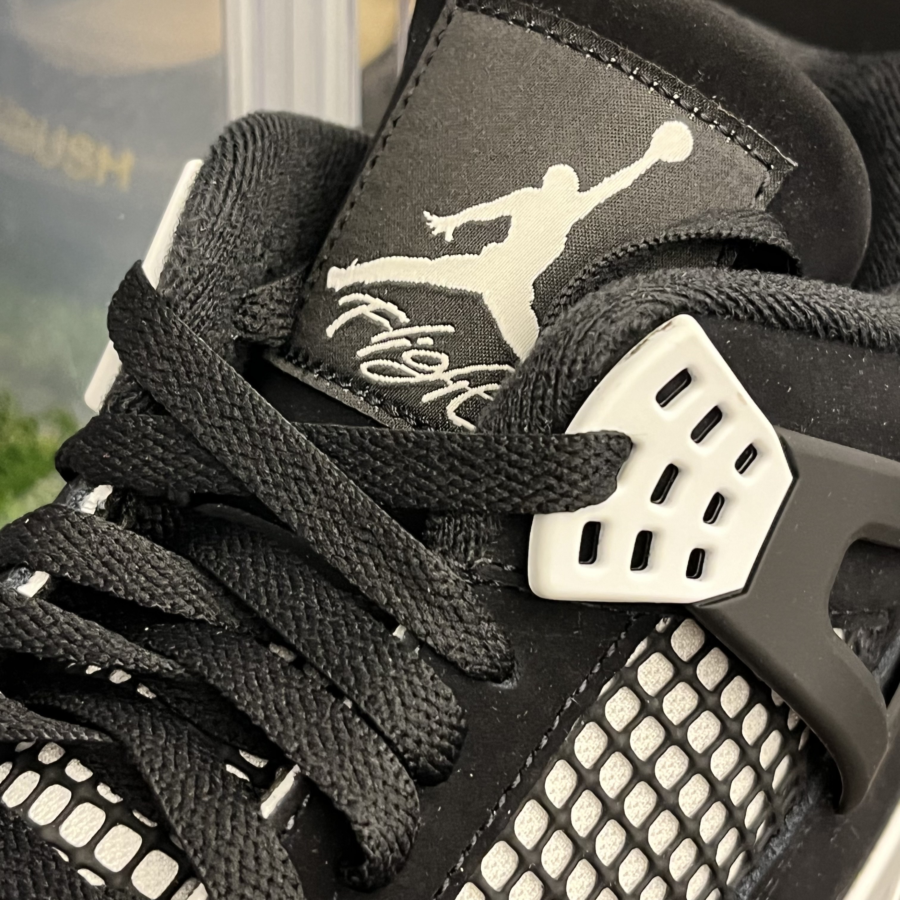 Jordan 4 Retro White Thunder 착용 스타일 - 1
