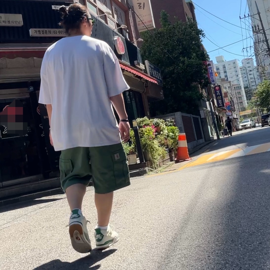 Jordan 4 x Nike SB Retro SP Pine Green 착용 스타일 - 2