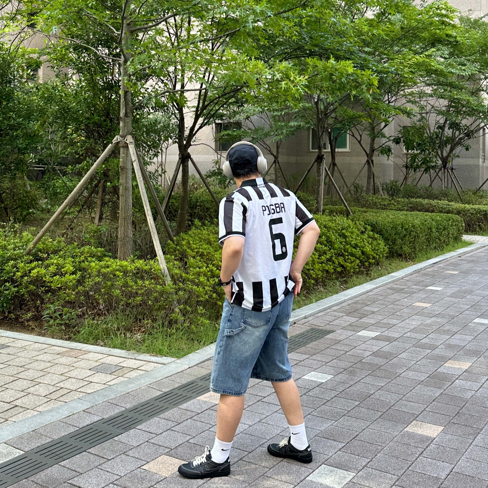 Nike Killshot 2 Black Phantom 착용 스타일