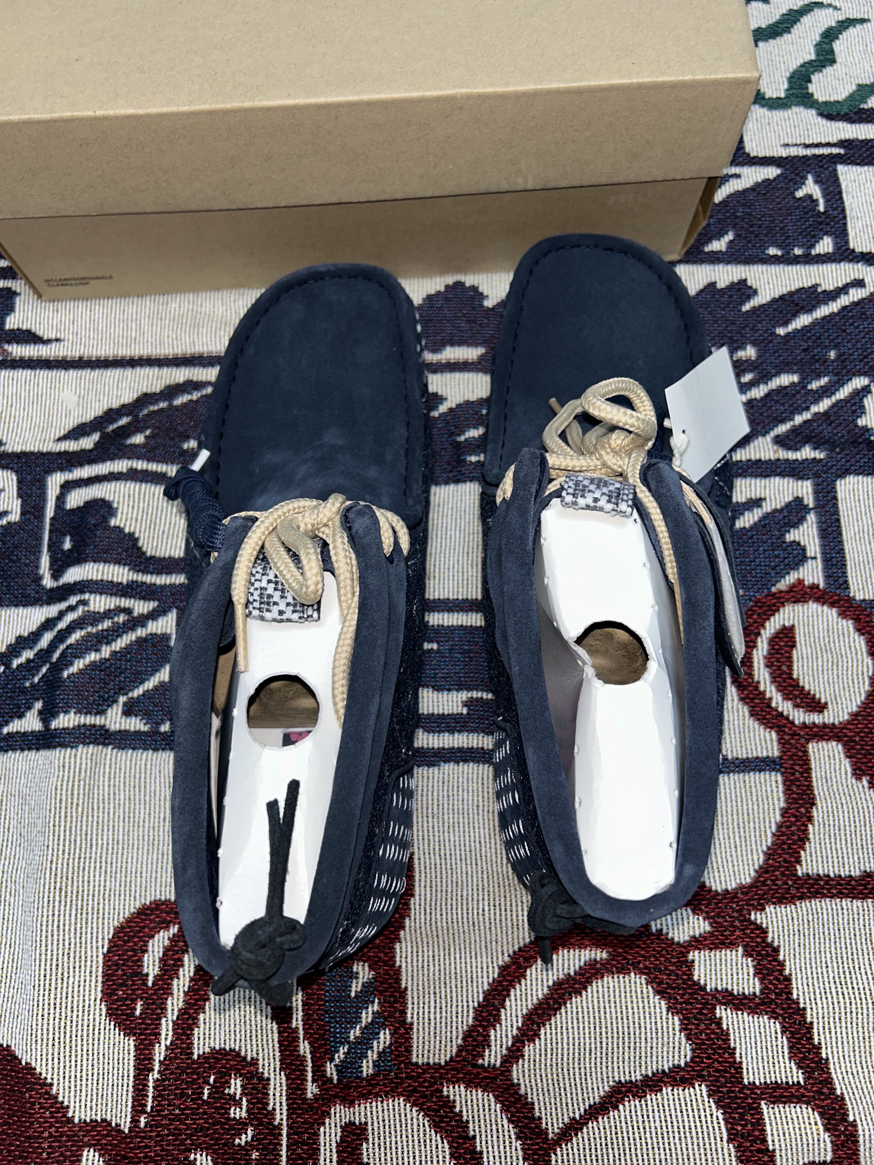 Clarks Wallabee Boot Navy Shashiko 착용 스타일 - 3