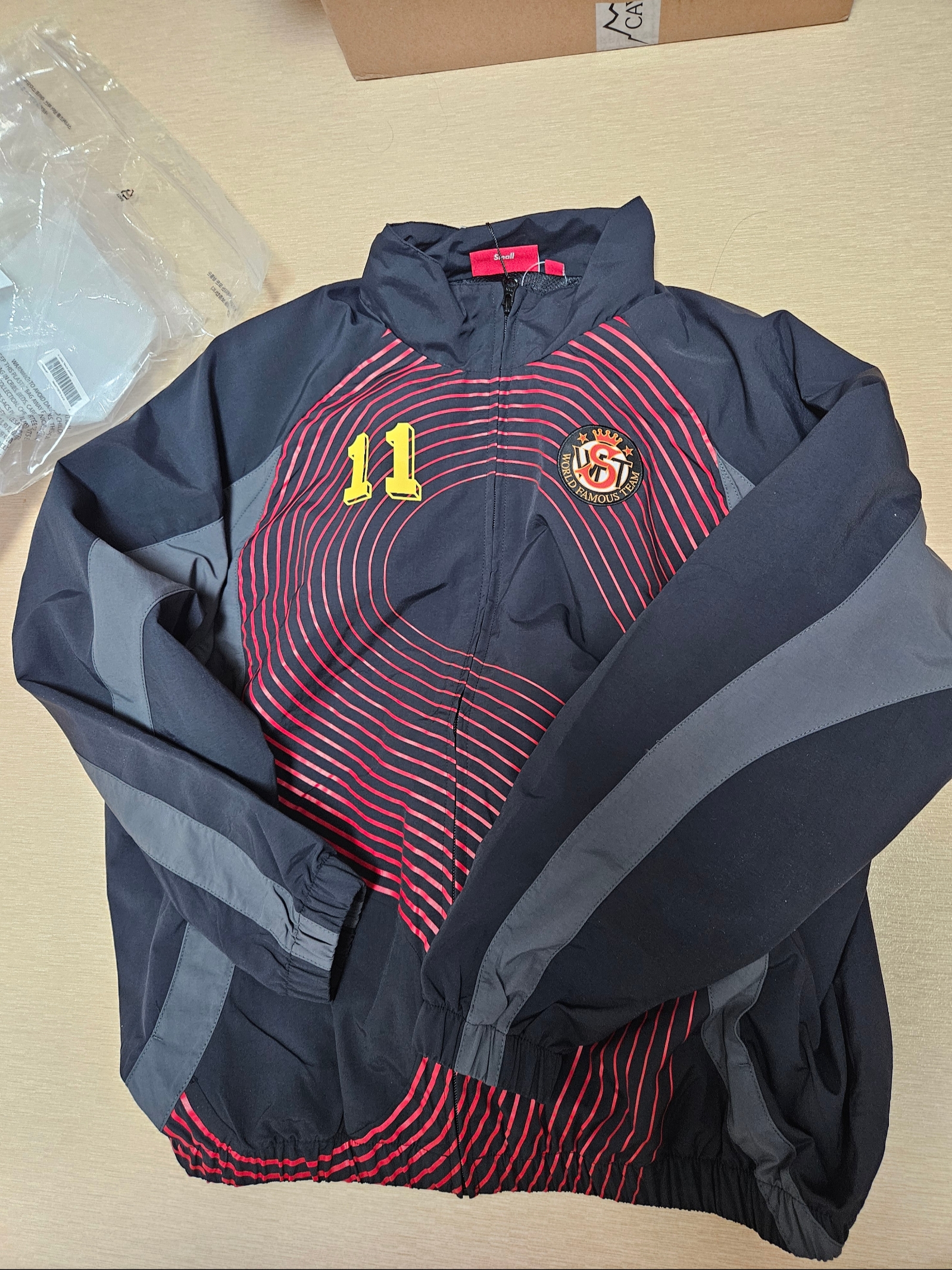 Supreme S Logo Track Jacket Black - 24FW 착용 스타일 - 1