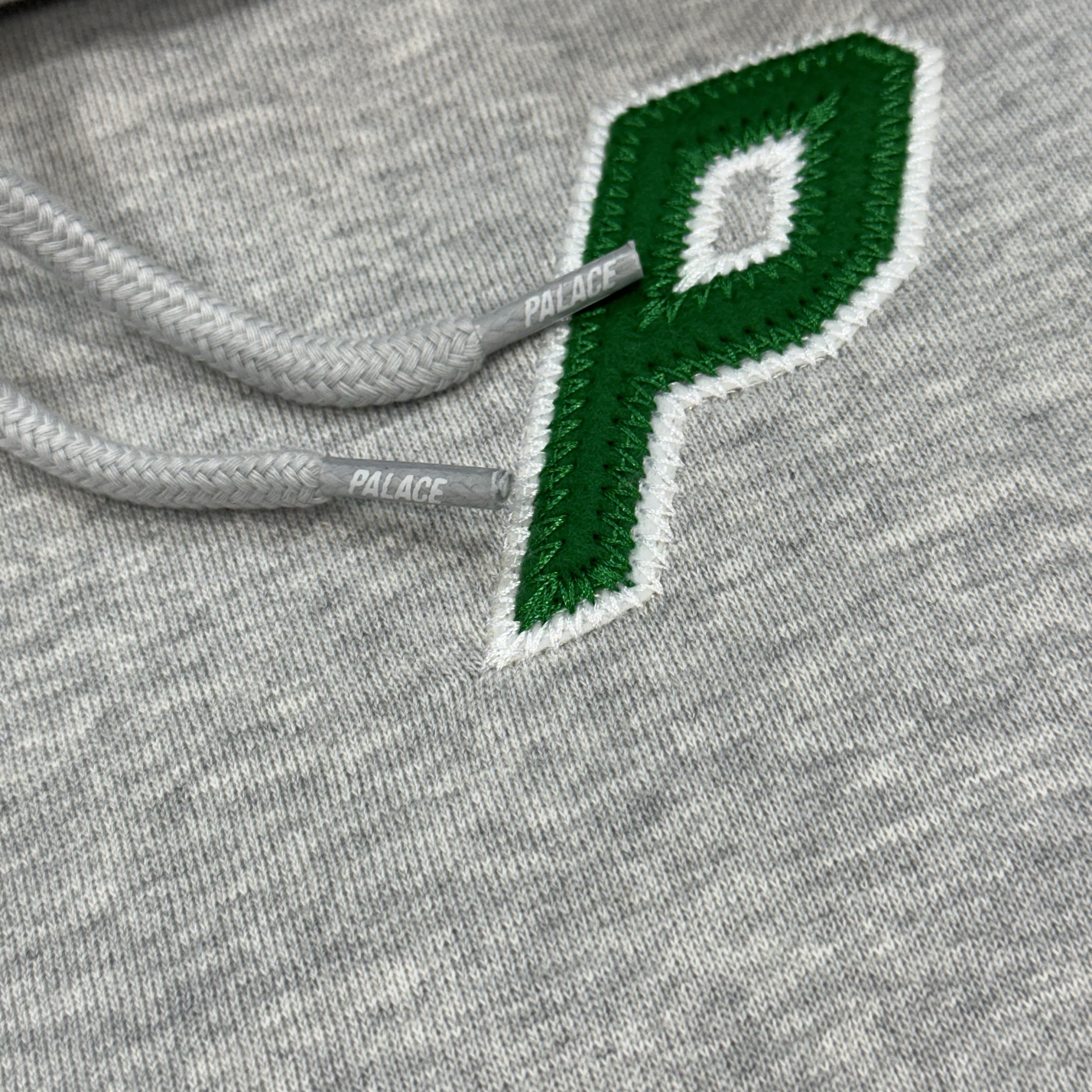 Palace Athlique P3 Hood Grey Marl - 24FW 착용 스타일