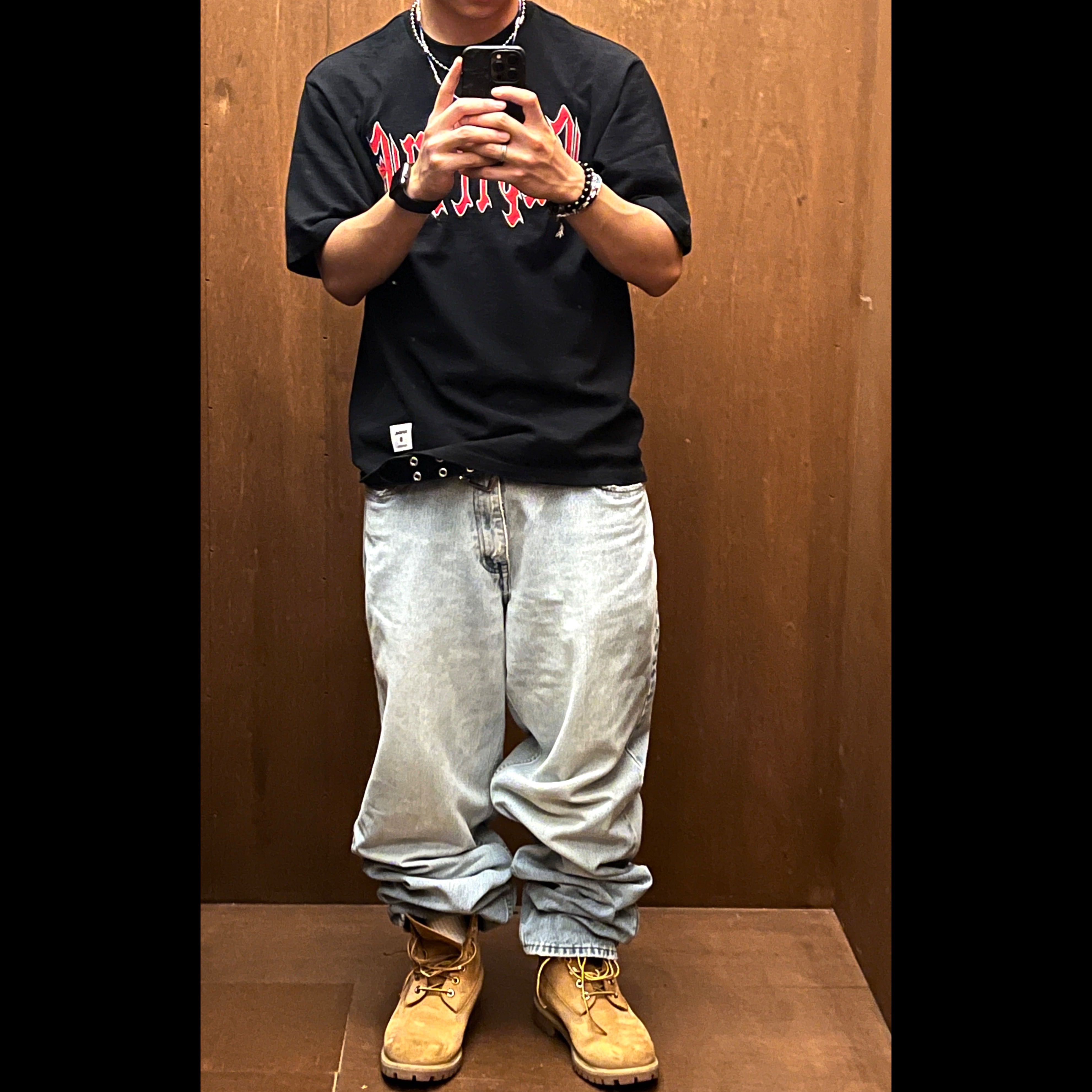 Timberland Premium 6 inch Waterproof Boot Wheat Nubuck - Wide, Supreme Old English S/S Top Black - 24SS 착용 스타일