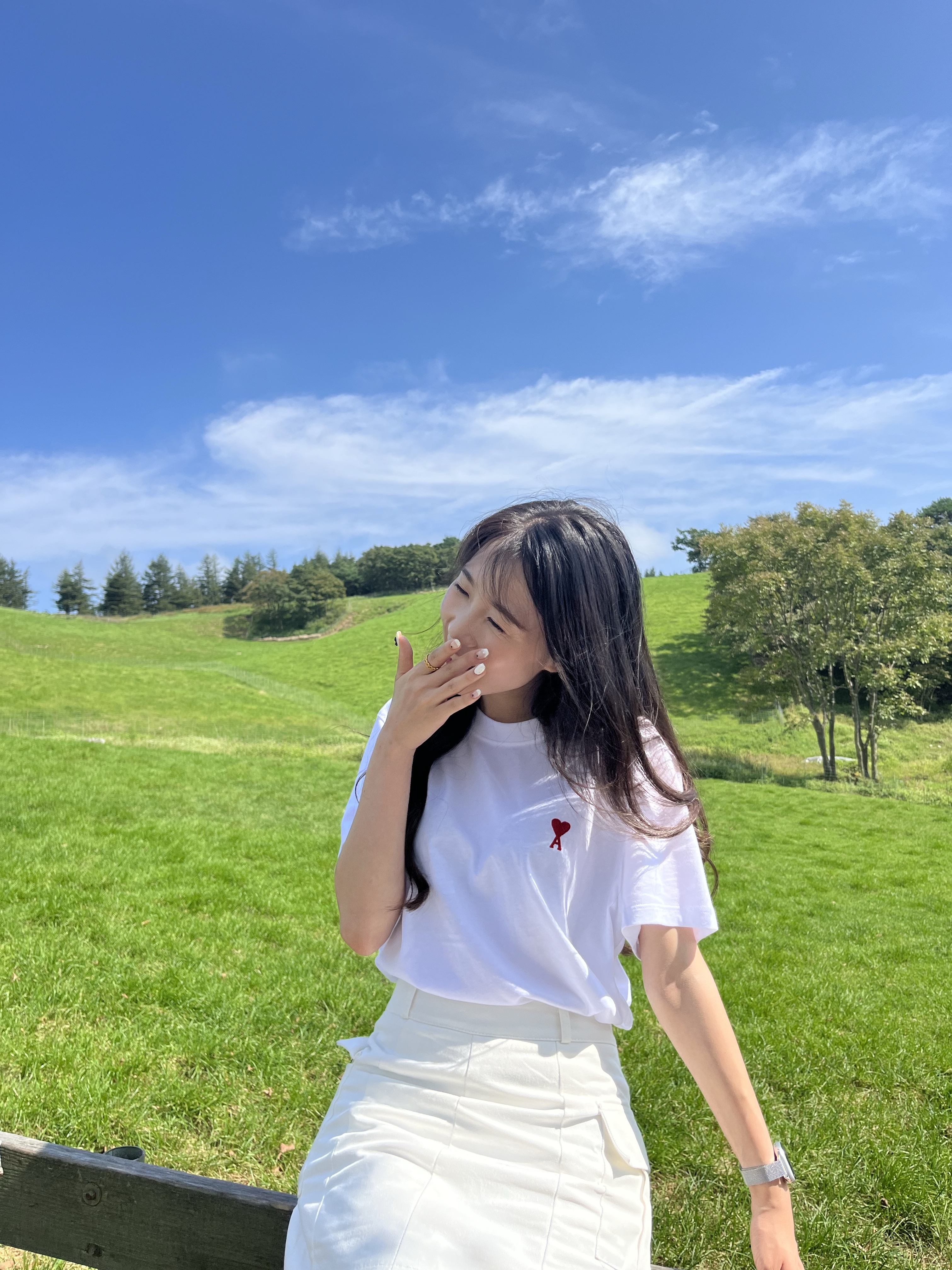 AMI de Coeur T-Shirt White 착용 스타일